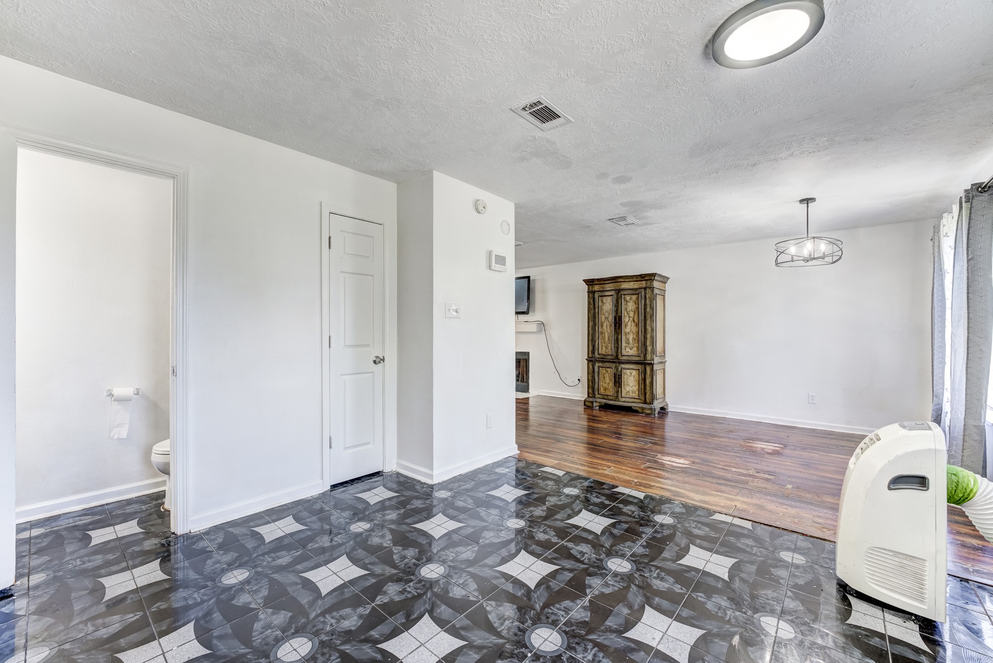 6826 River Bluff Drive Property Photo 16