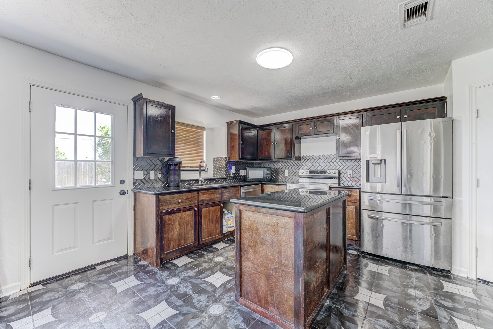 6826 River Bluff Drive Property Photo 17