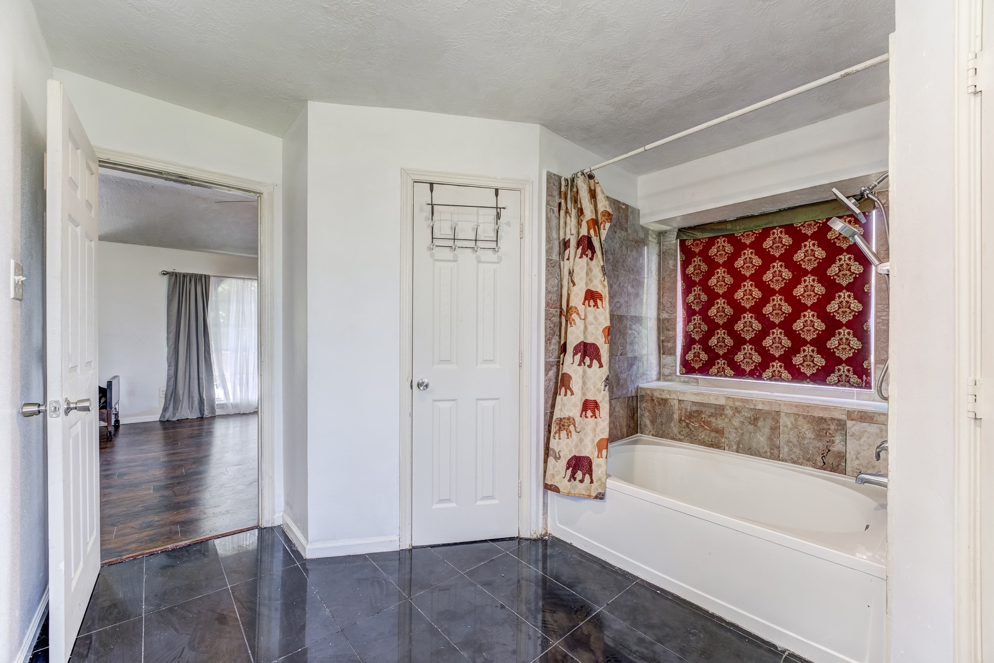 6826 River Bluff Drive Property Photo 30