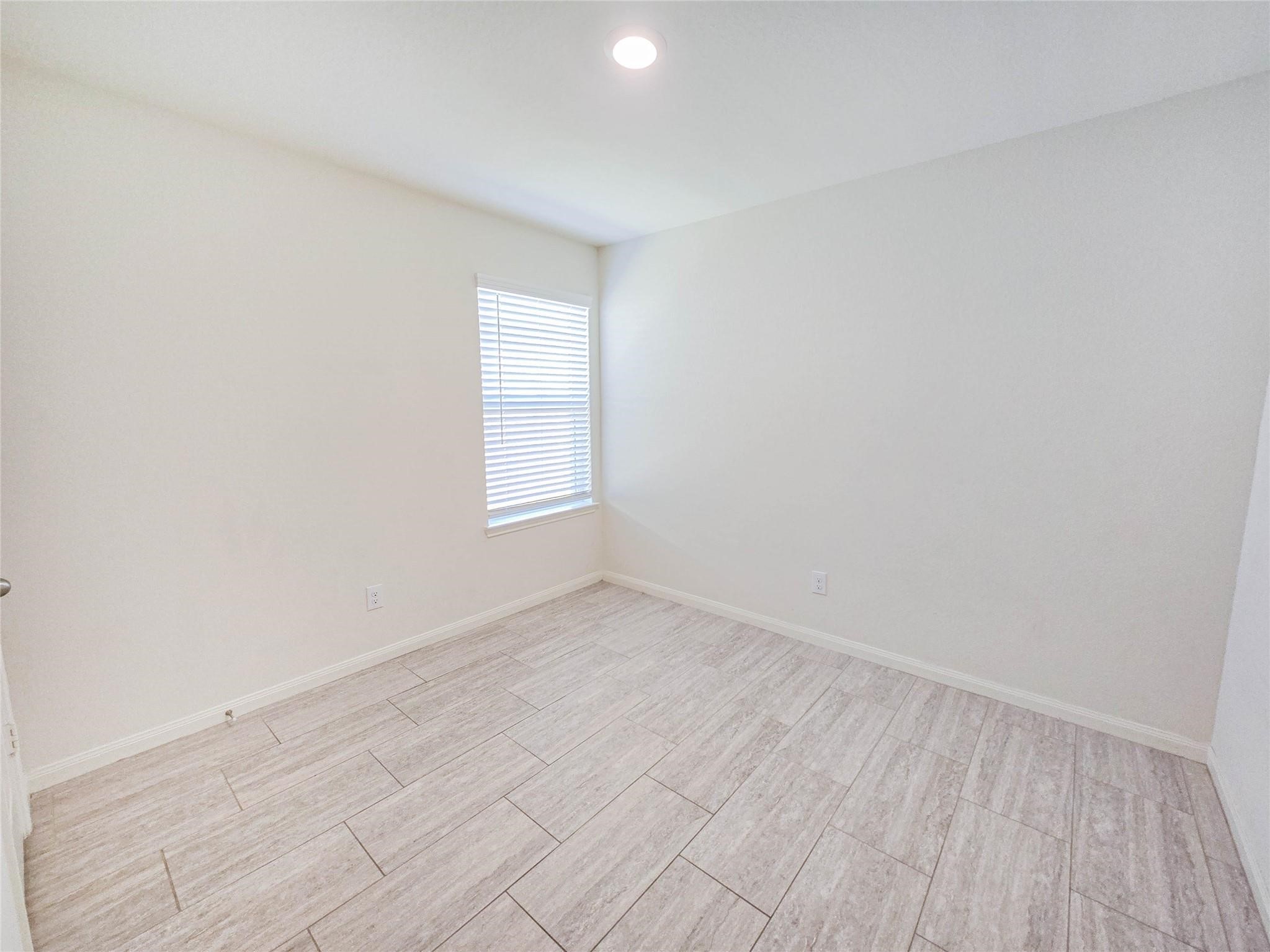 332 Lone Mountain Drive Property Photo 16
