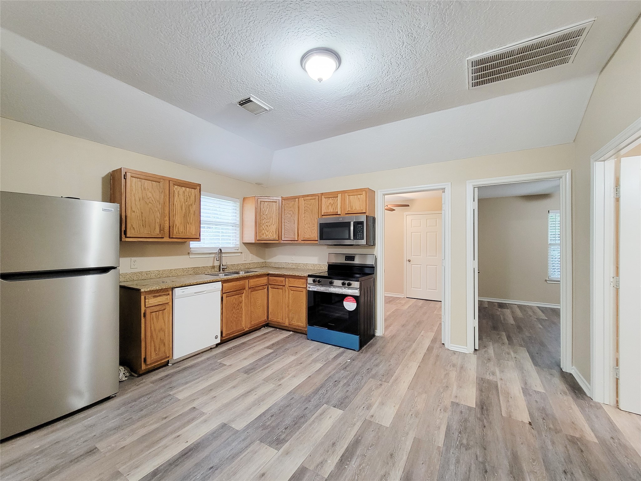 12700 Royal Green Drive Property Photo 3