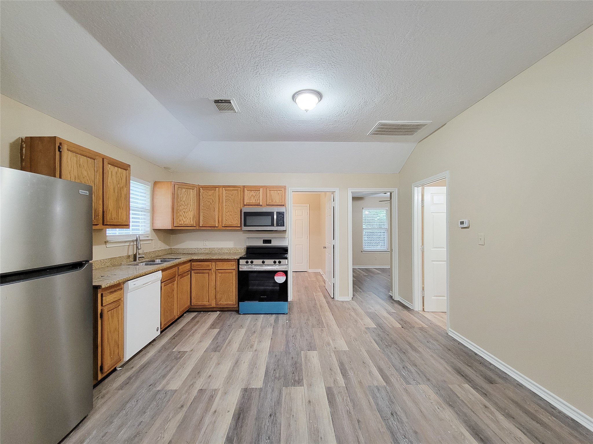 12700 Royal Green Drive Property Photo 4