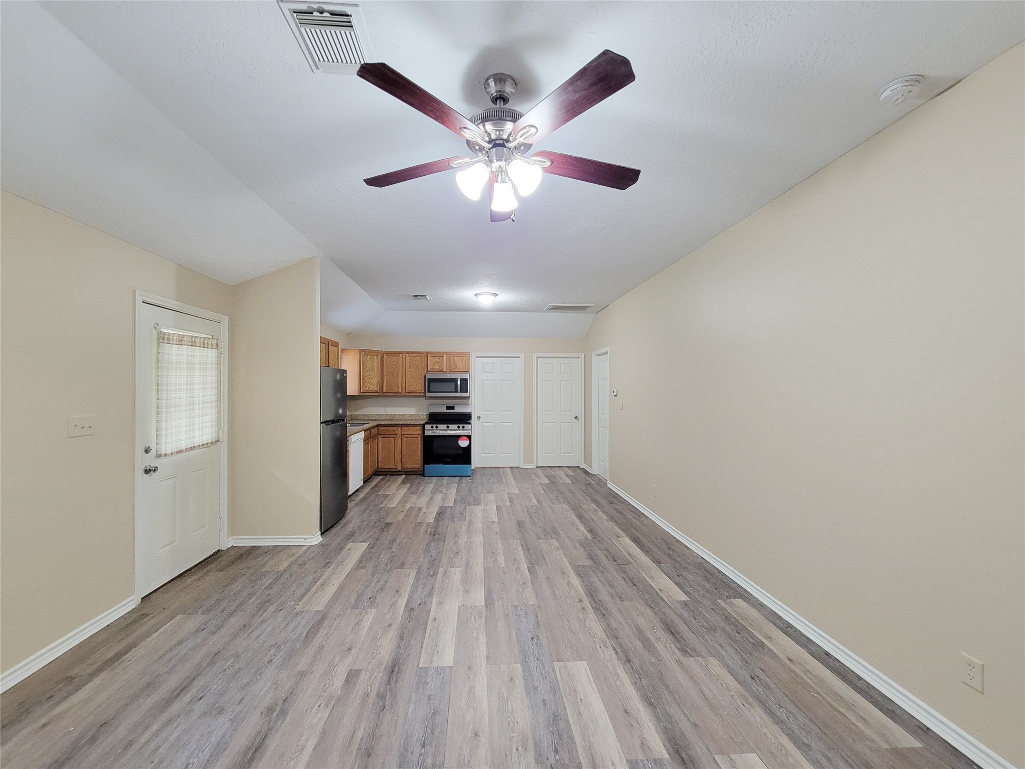 12700 Royal Green Drive Property Photo 11
