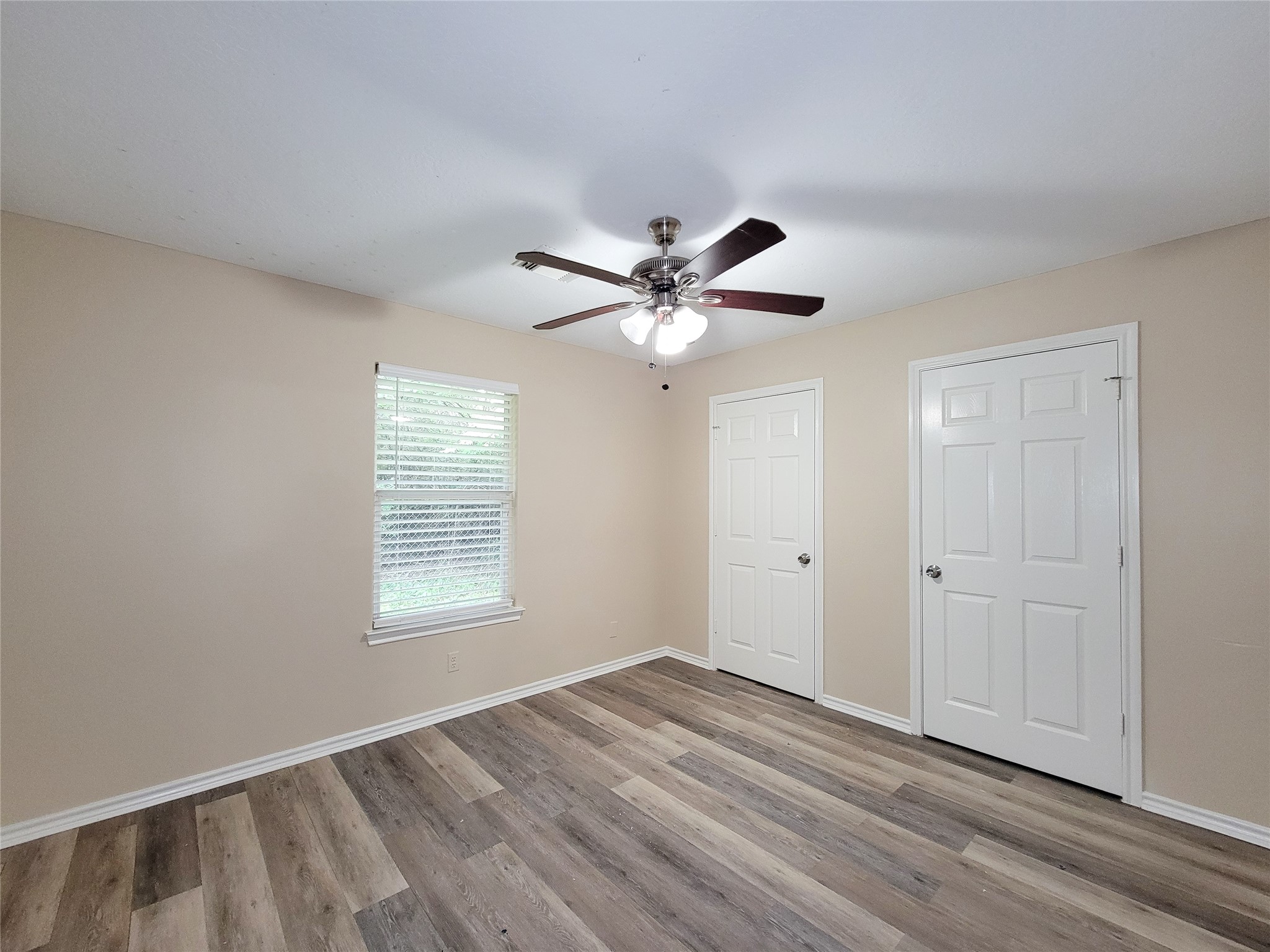 12700 Royal Green Drive Property Photo 16