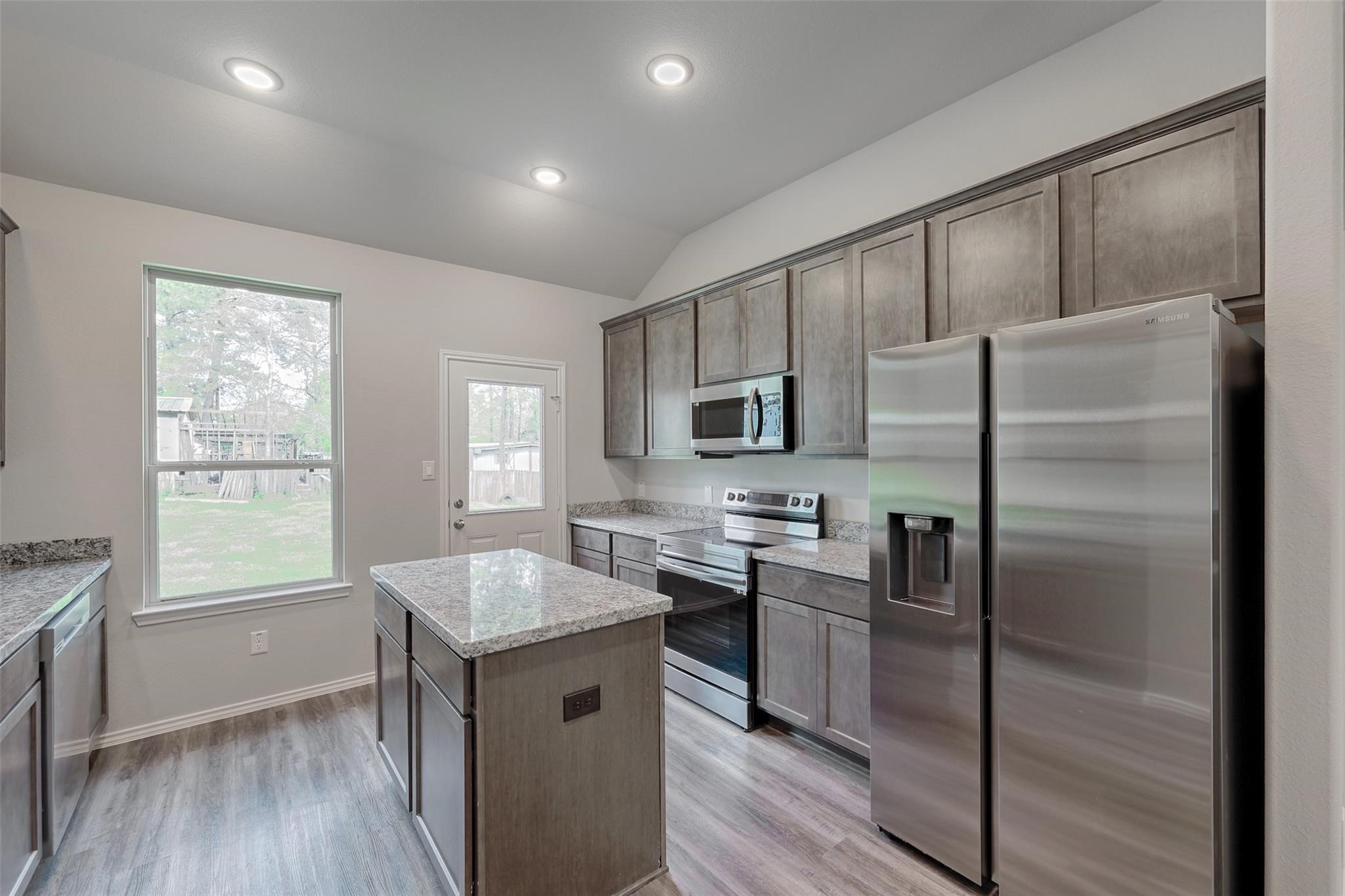16494 Piper Lane Property Photo 1