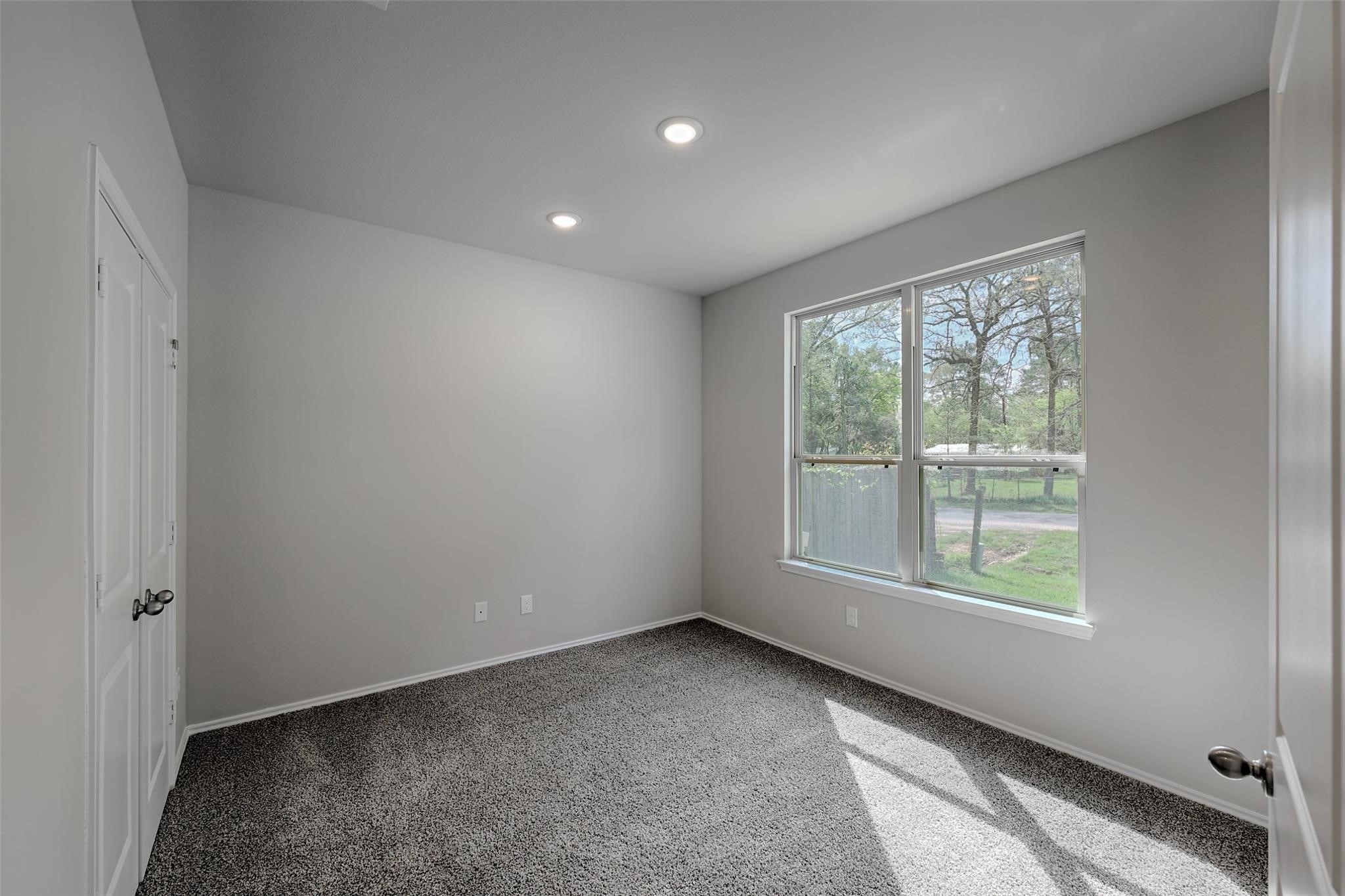 16494 Piper Lane Property Photo 4