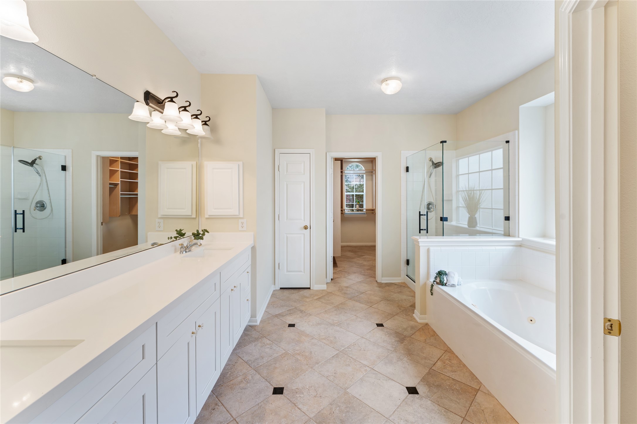 6231 Surfside Lane Property Photo 10