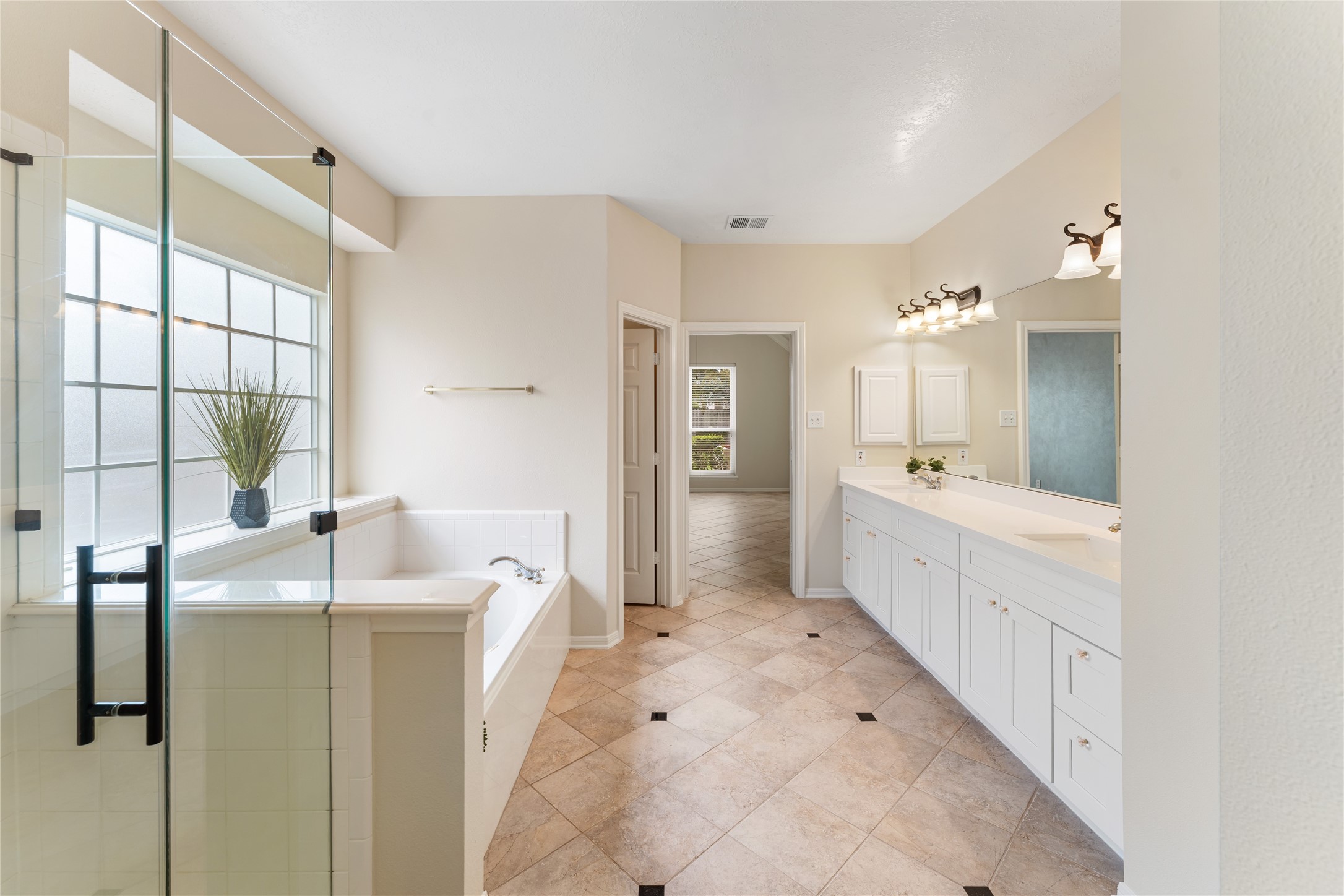 6231 Surfside Lane Property Photo 13