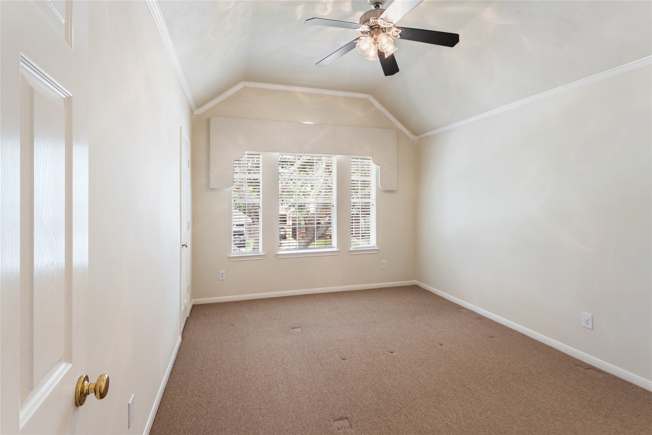 6231 Surfside Lane Property Photo 17