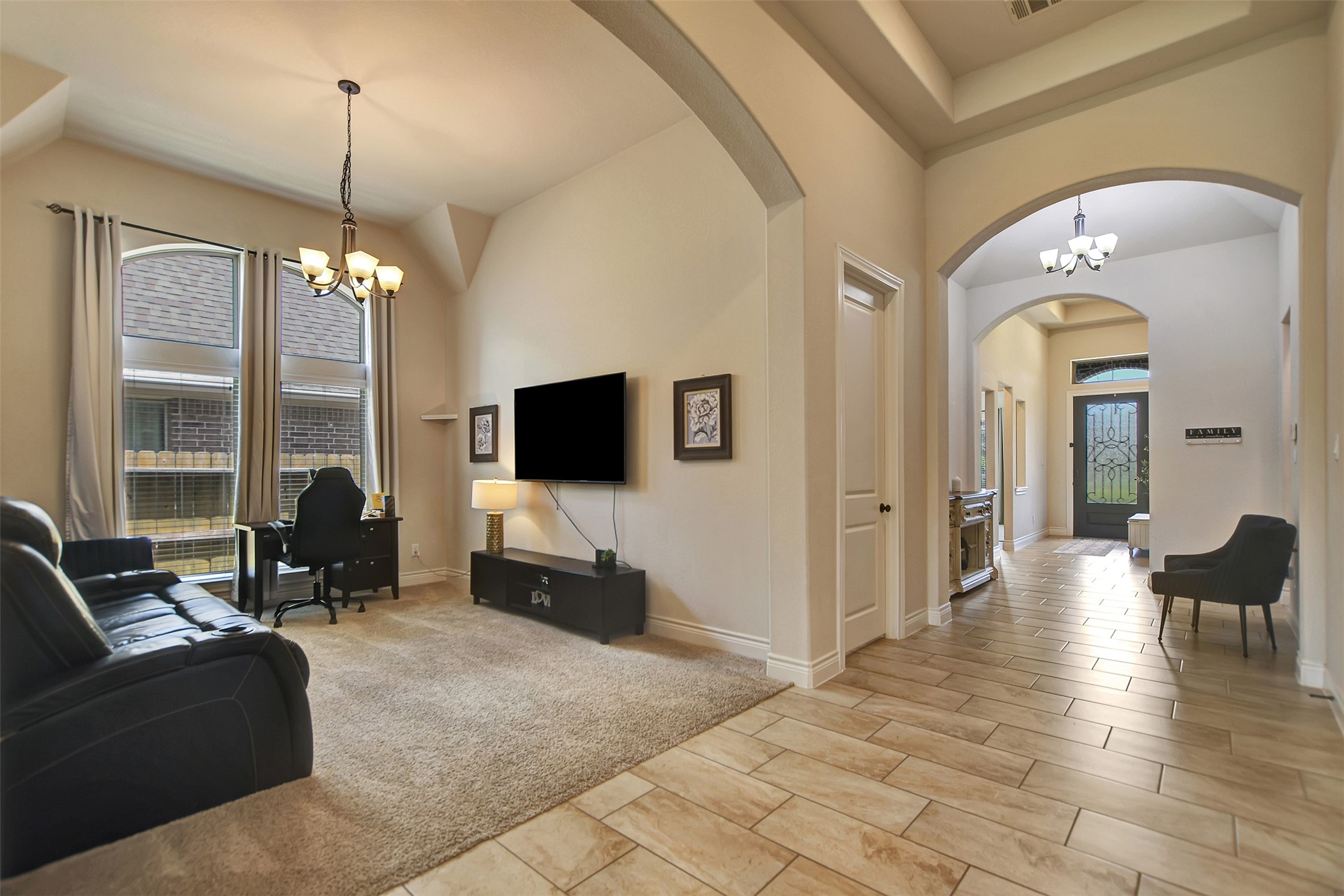 10710 Balivcar Court Property Photo 6