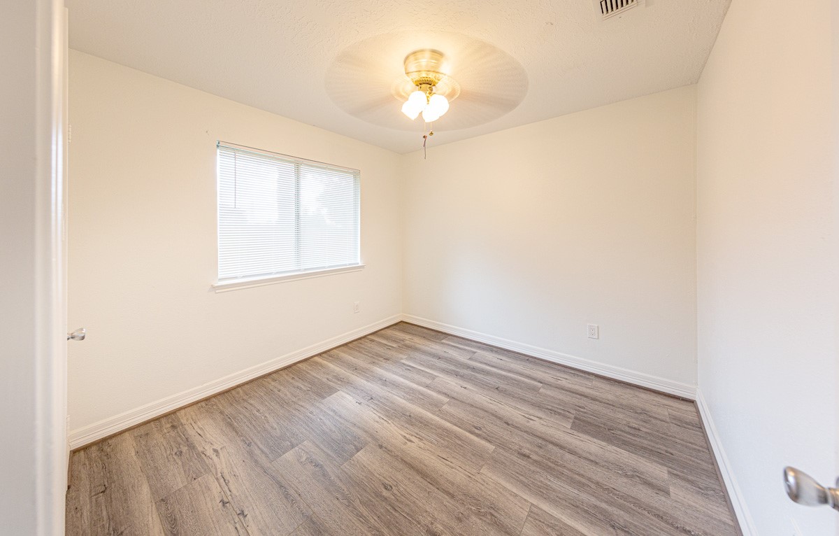 15102 Sheffield Terrace Property Photo 26