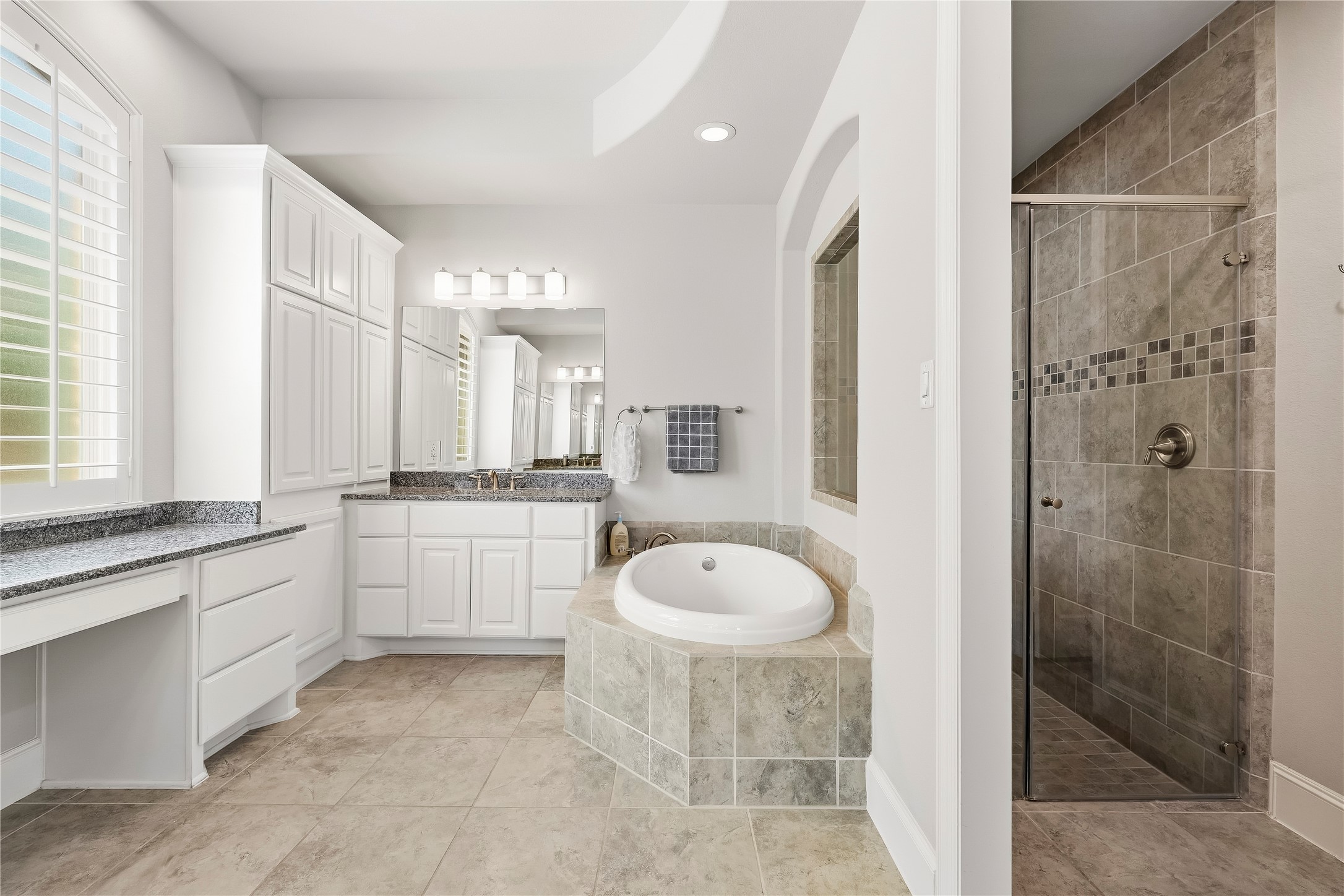 11315 Sandhaven Drive Property Photo 16