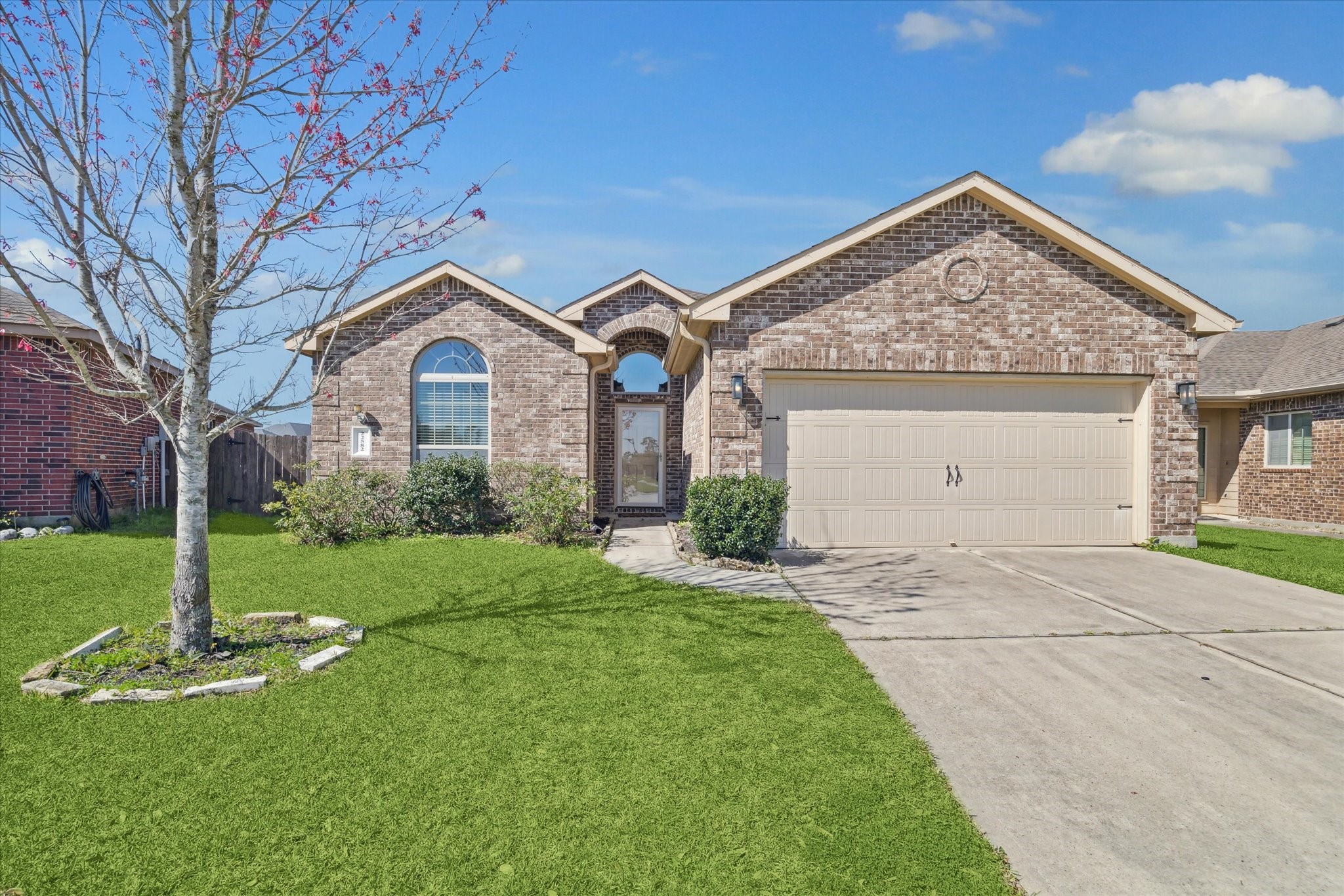 22582 Valley Canyon Lane Property Photo 1