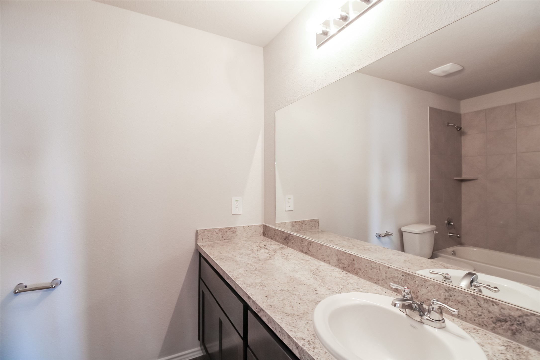 2430 Flathead Drive Property Photo 12