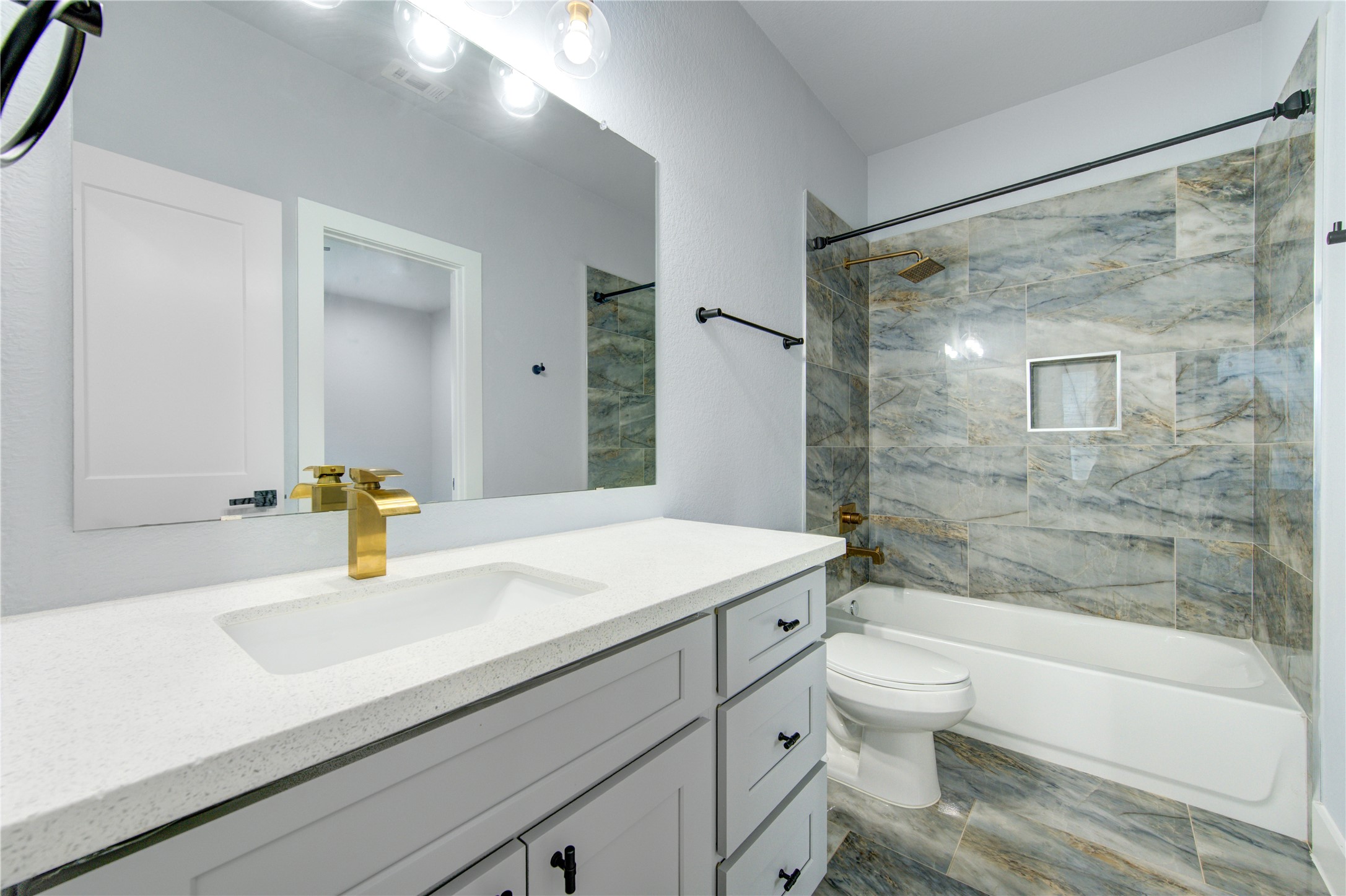 1829 Dewalt Street Property Photo 20