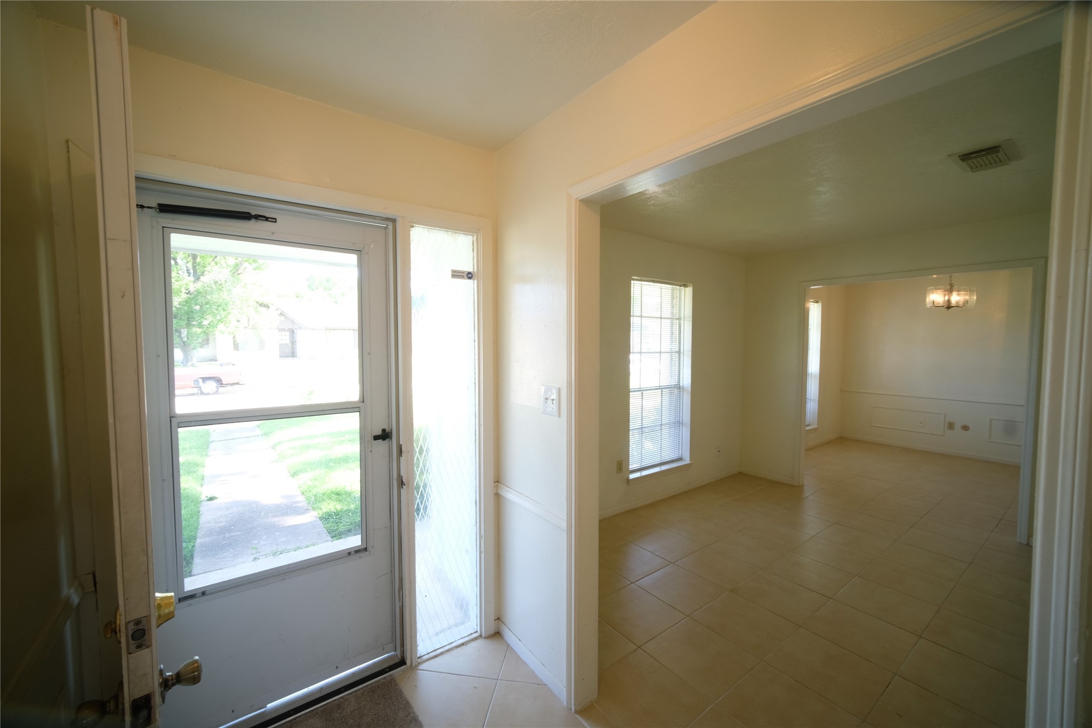 12526 Lima Drive Property Photo 5