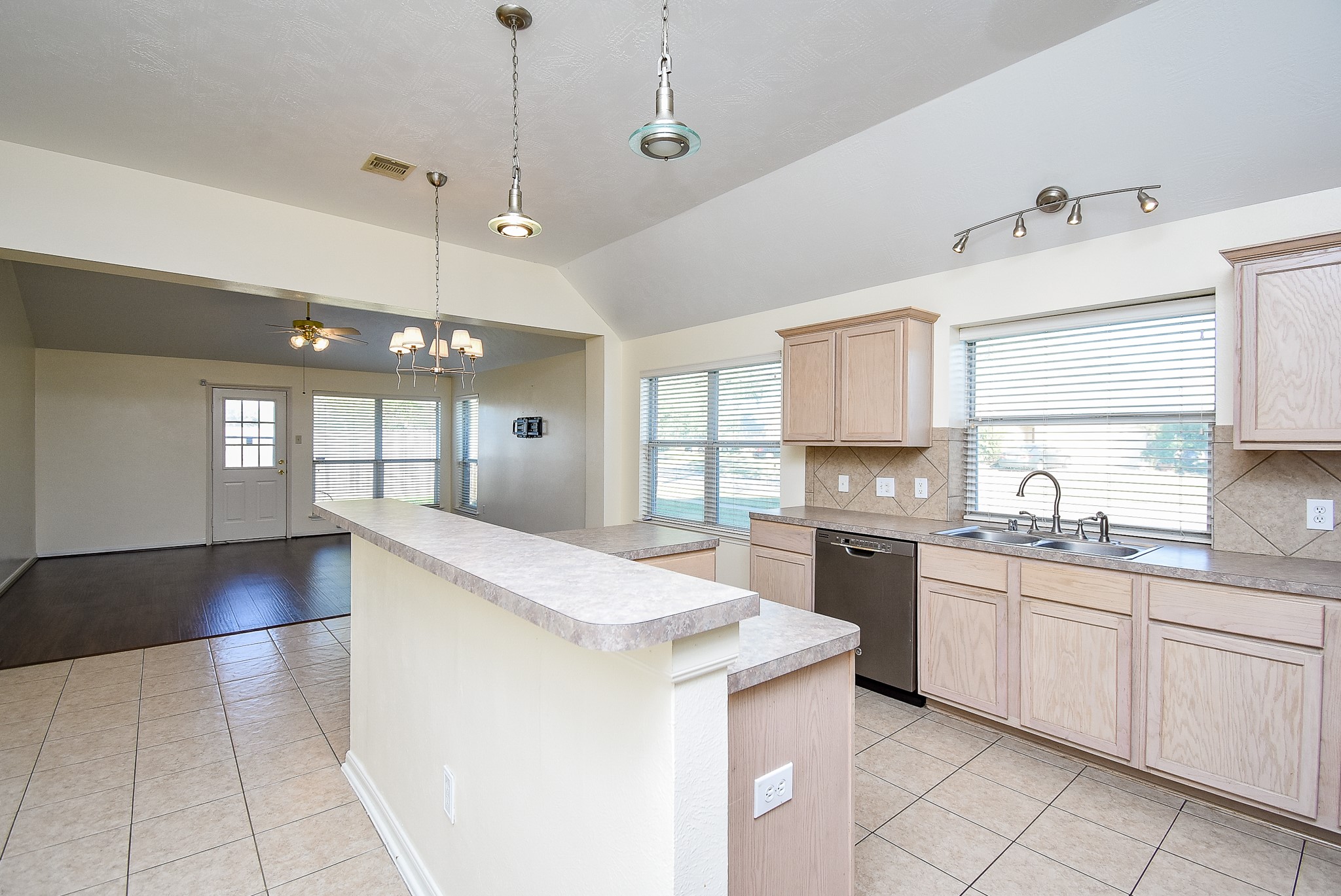 20802 Oak Rain Court Property Photo 6