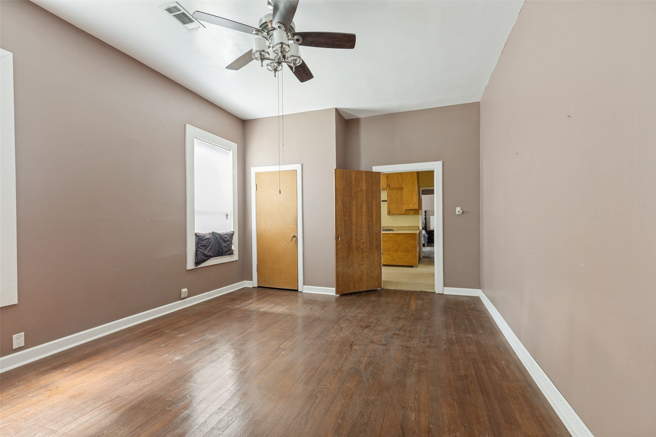3012 Garrow Street Property Photo 12