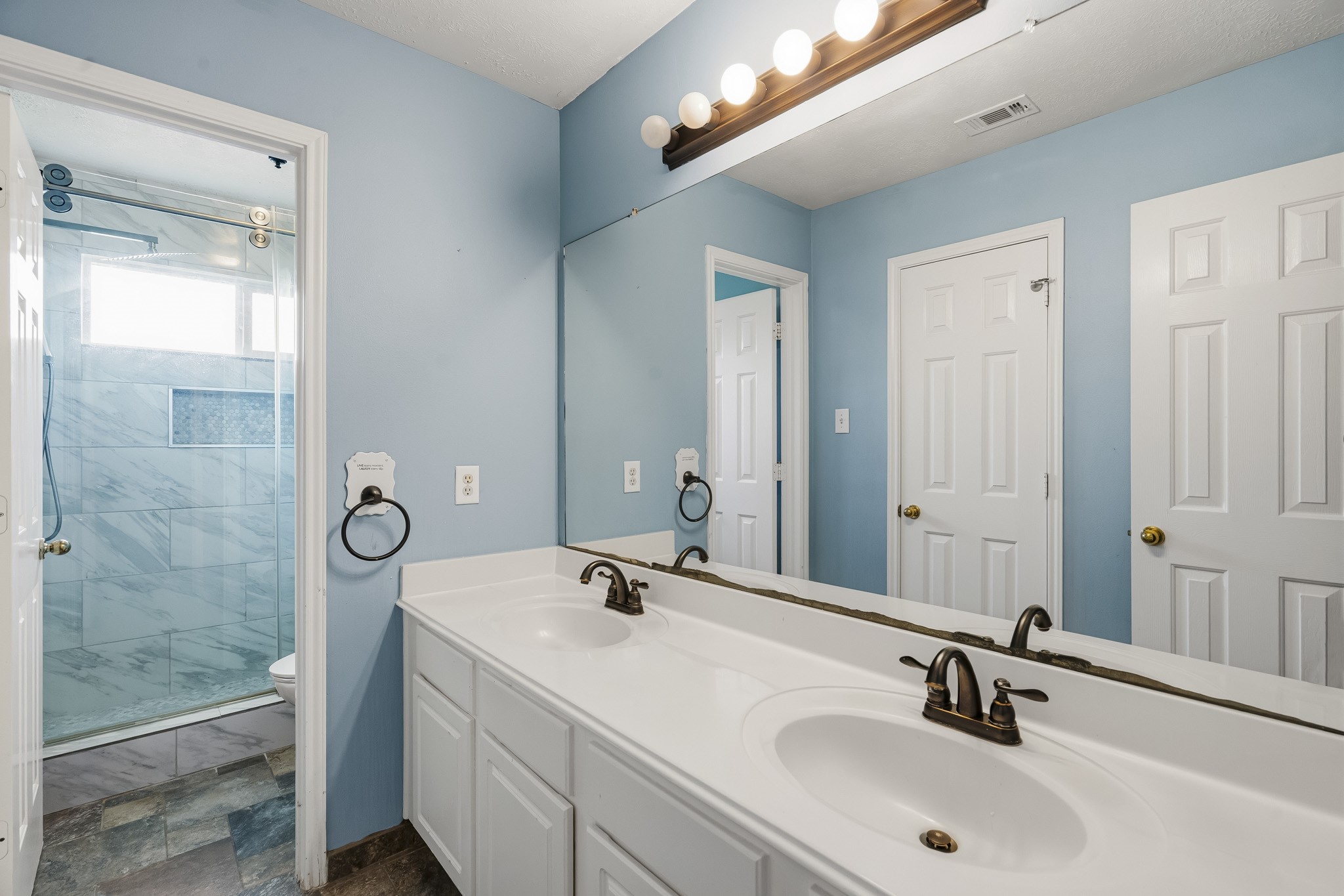 2123 Mossy Trails Dr Property Photo 27