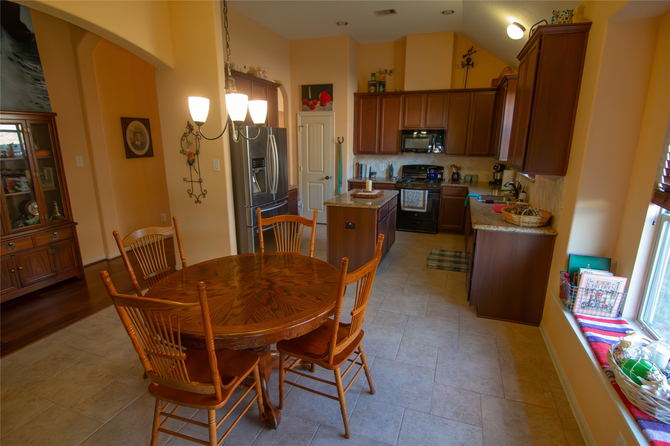 16022 Sydneyann Drive Property Photo 10