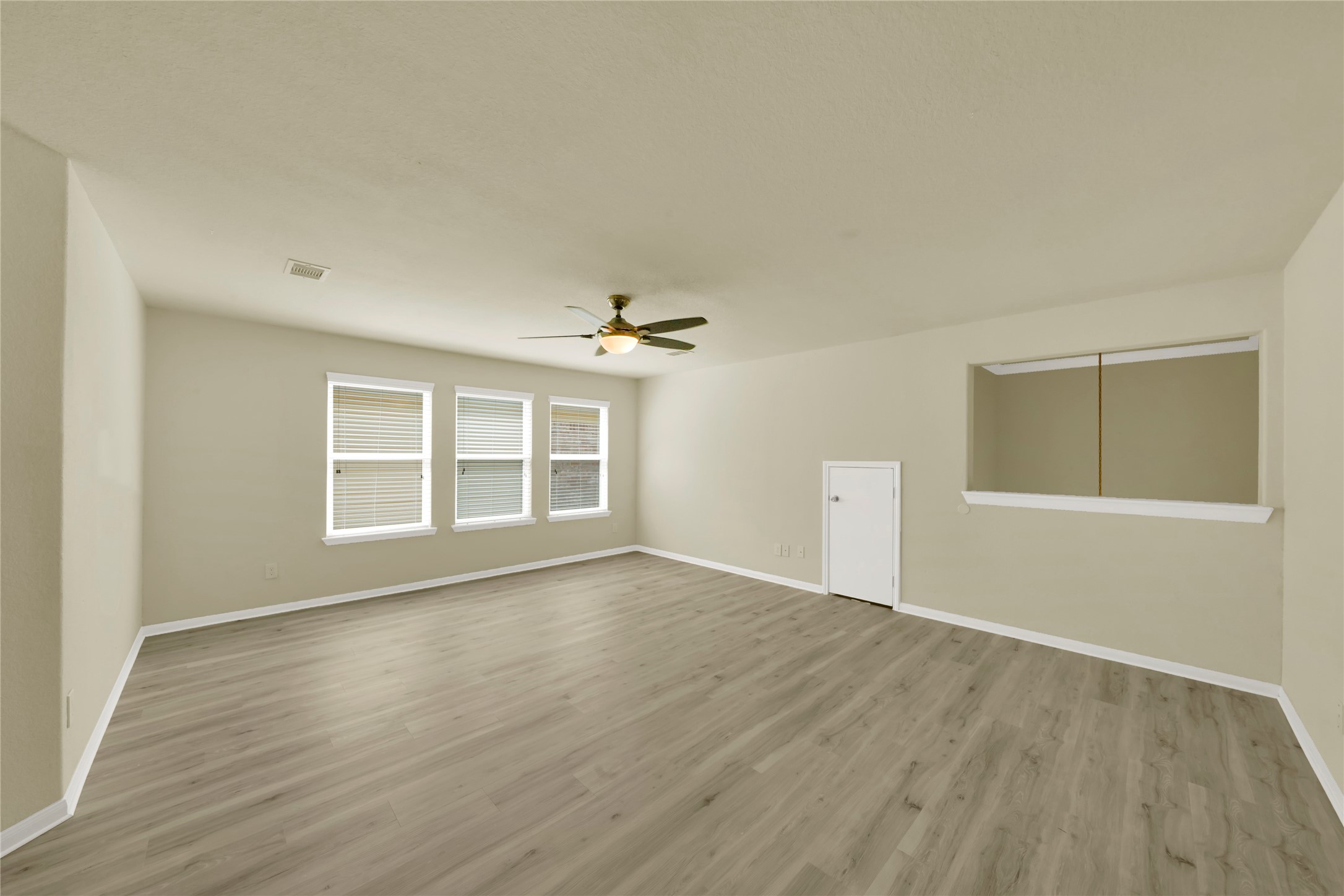 20803 Fair Walnut Way Property Photo 13