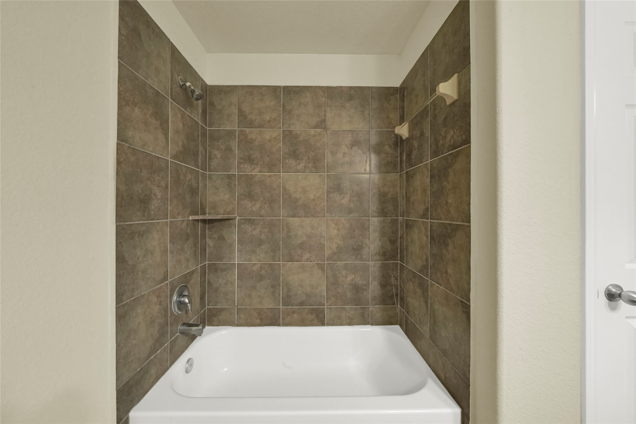 20803 Fair Walnut Way Property Photo 19