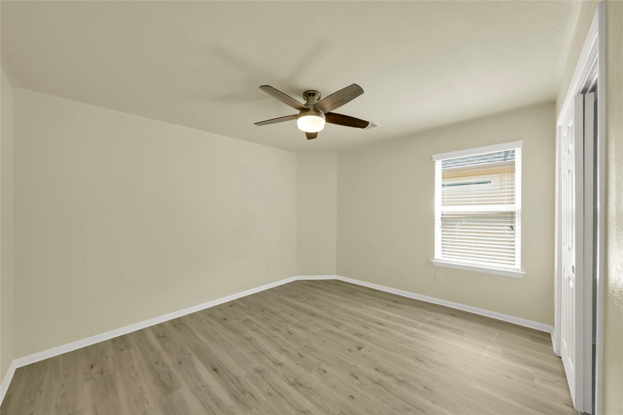 20803 Fair Walnut Way Property Photo 20
