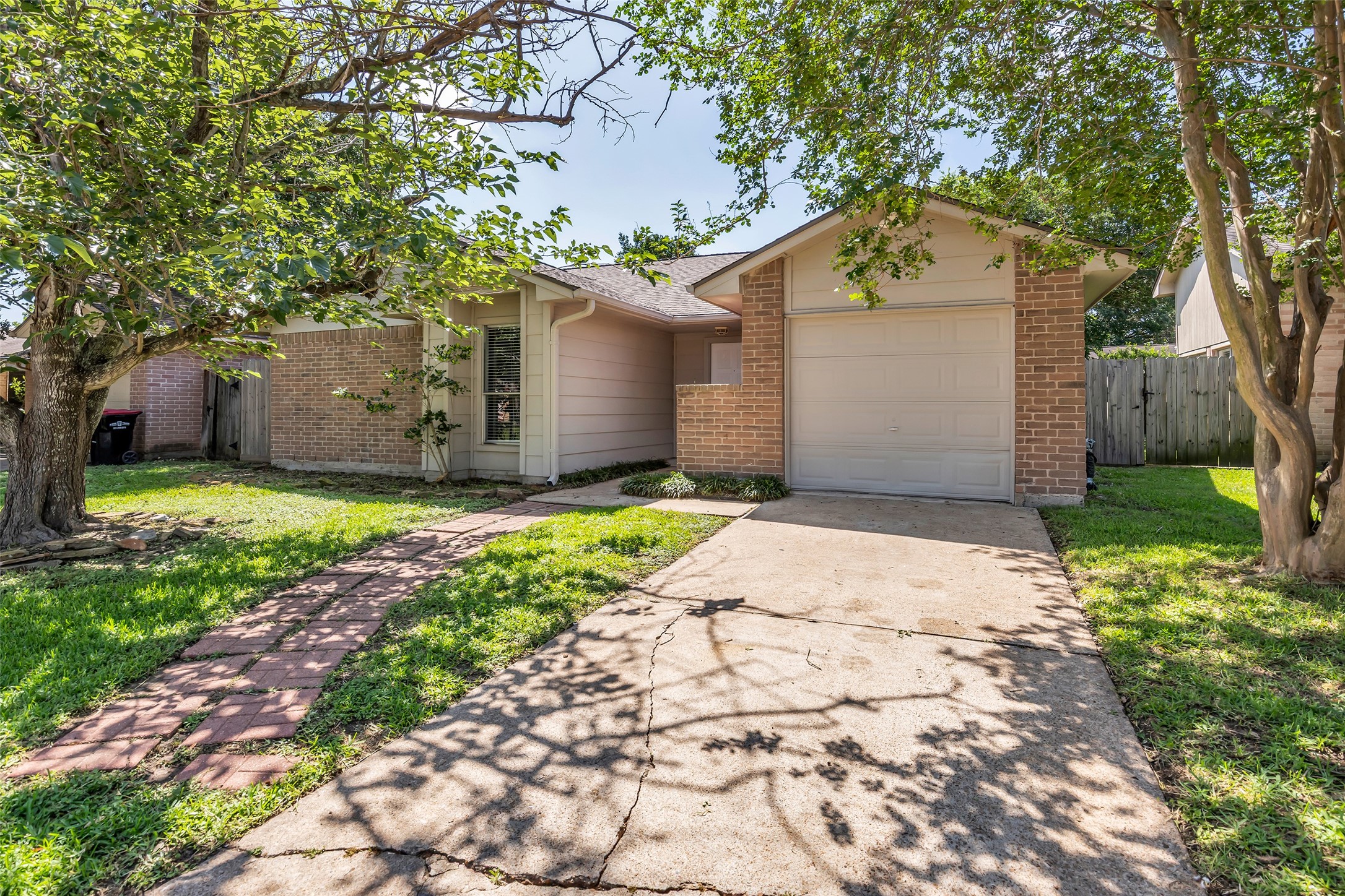 23819 Griffin House Lane Property Photo 6