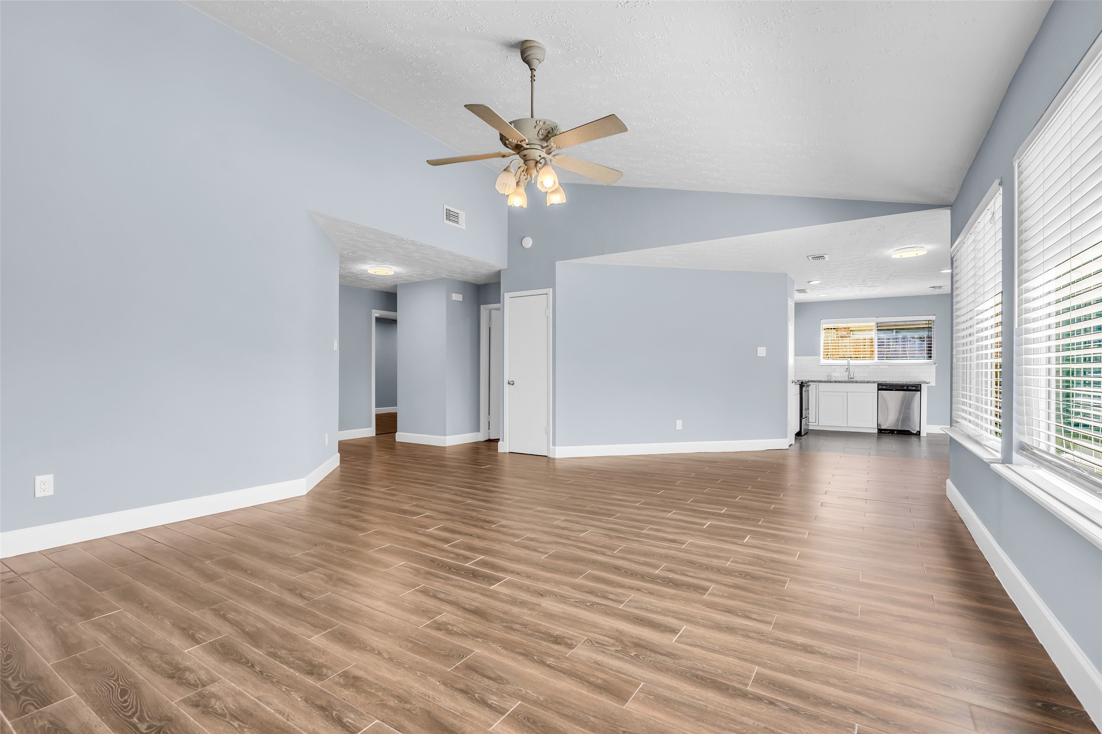 23819 Griffin House Lane Property Photo 9