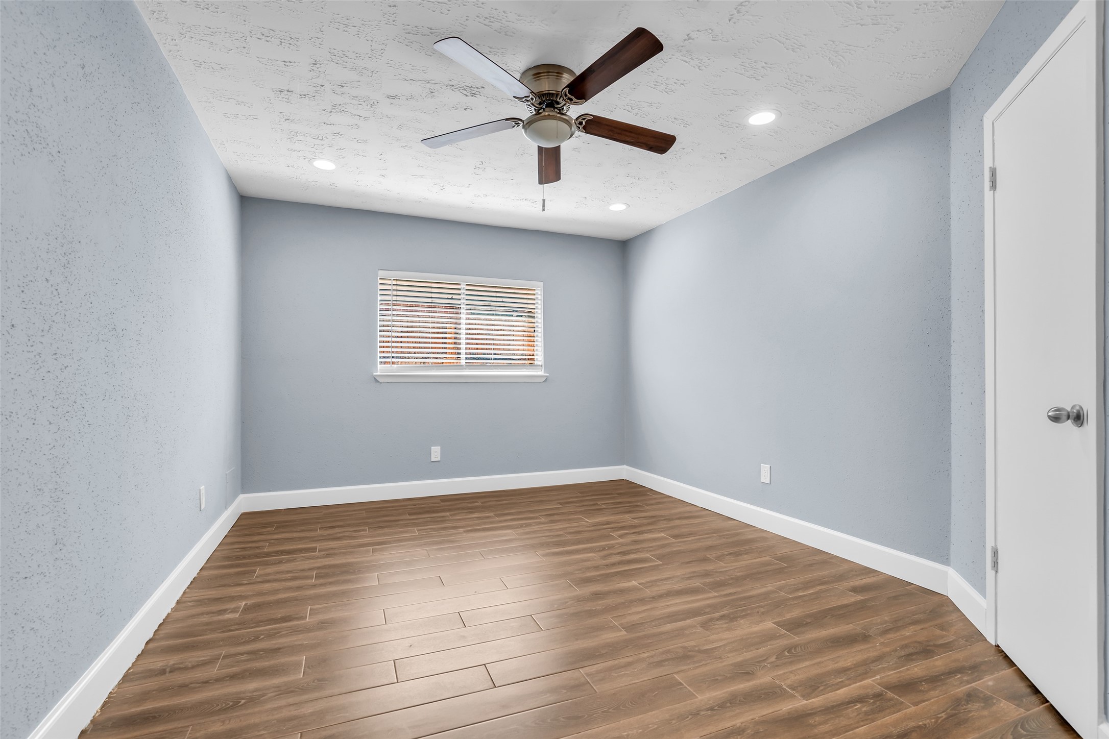 23819 Griffin House Lane Property Photo 13