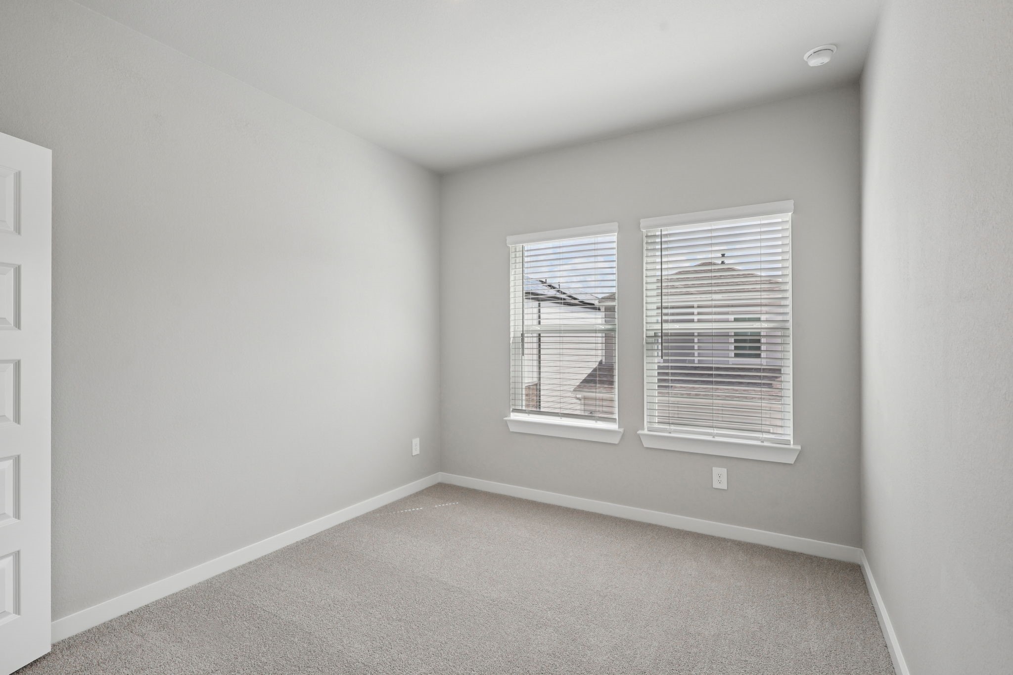 4119 Glowing Hearth Drive Property Photo 19