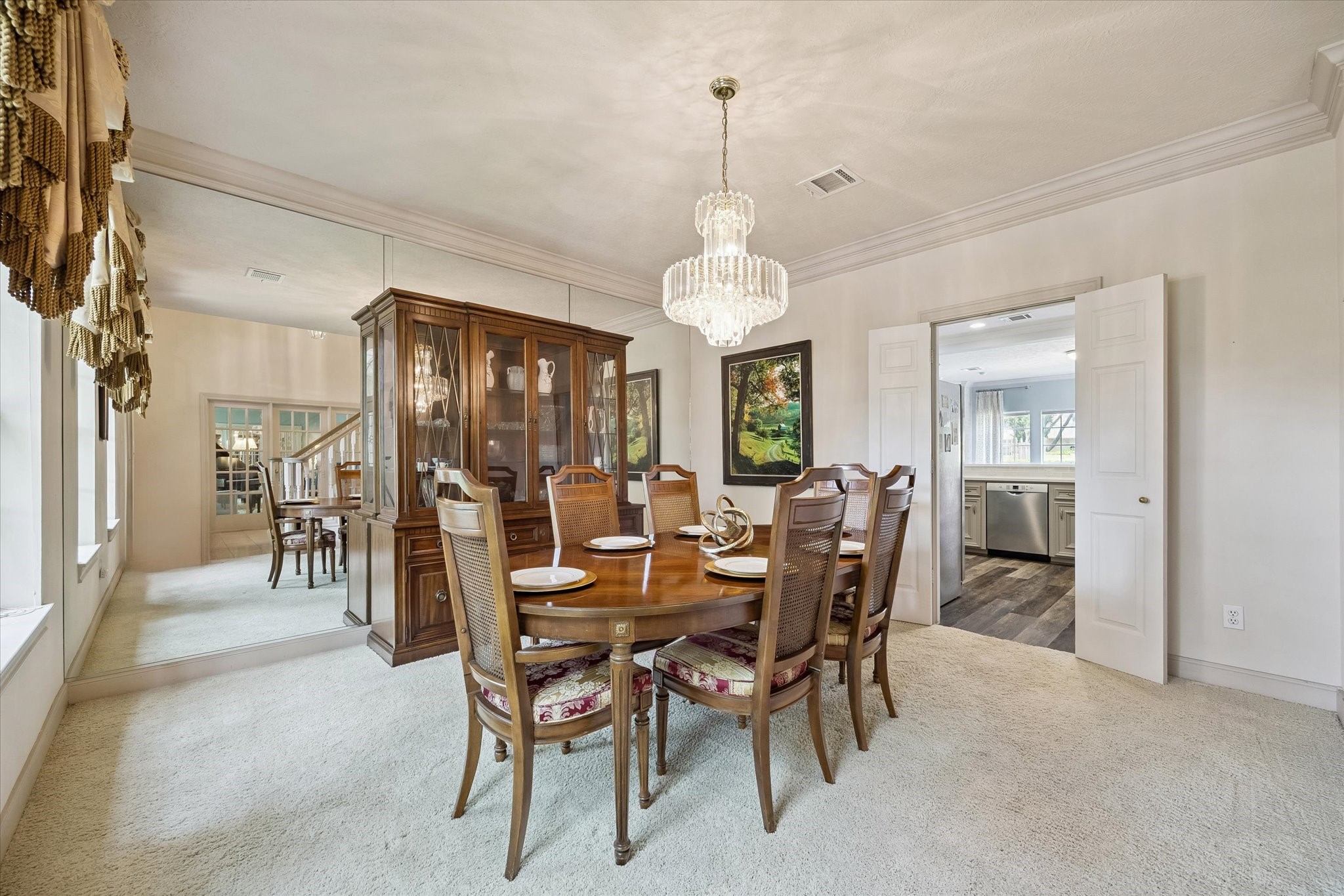 1419 Camelot Place Property Photo 15