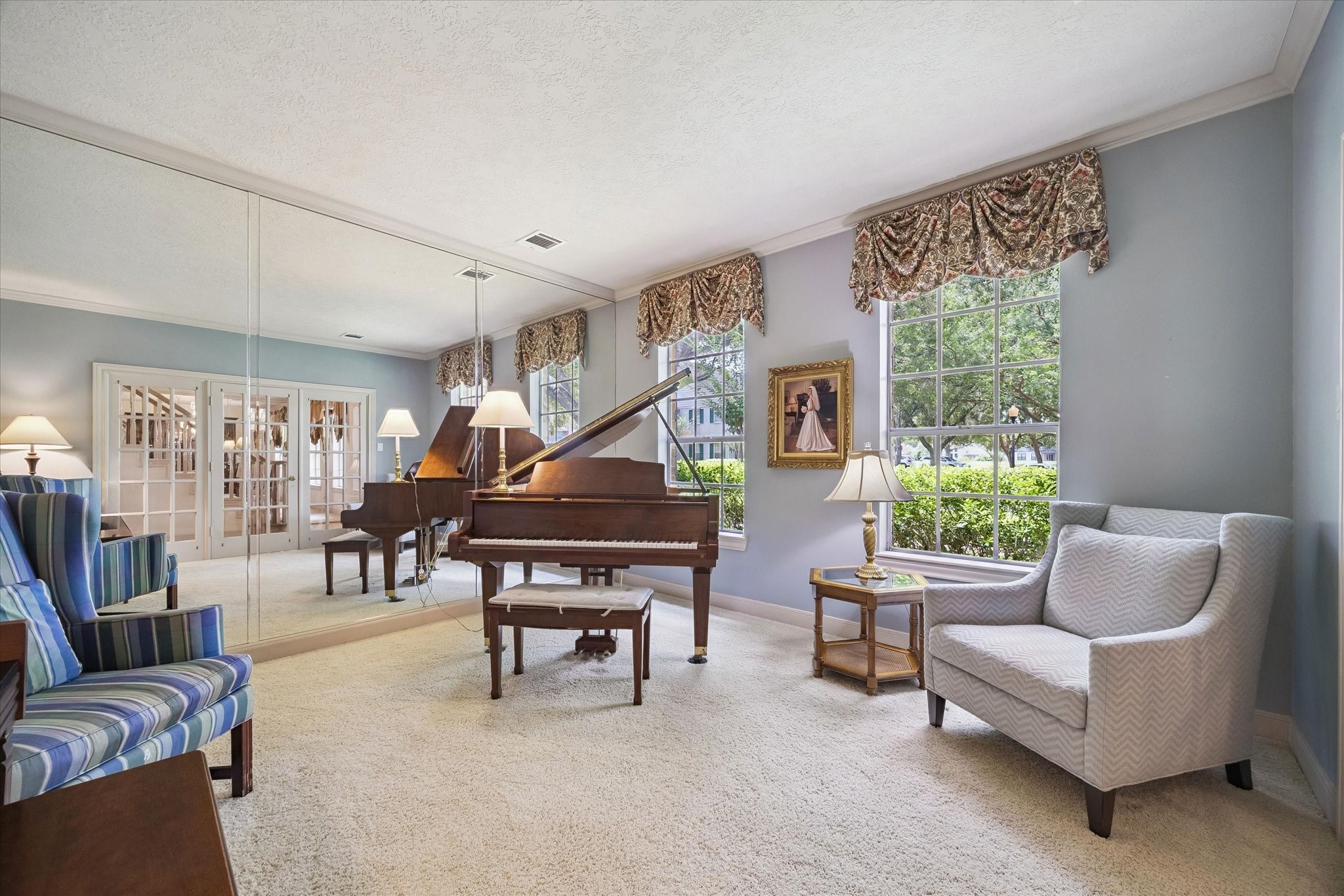 1419 Camelot Place Property Photo 17