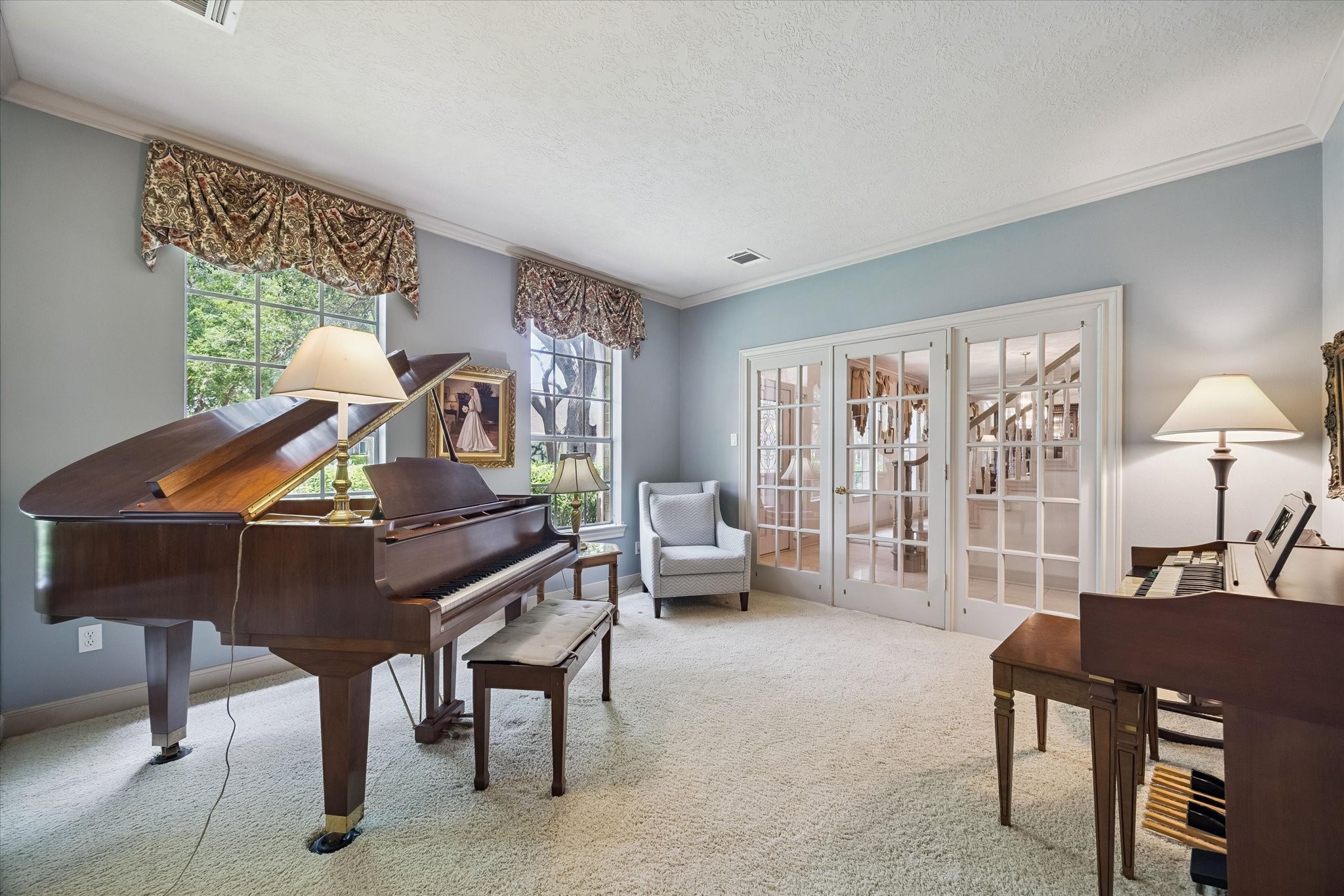 1419 Camelot Place Property Photo 18