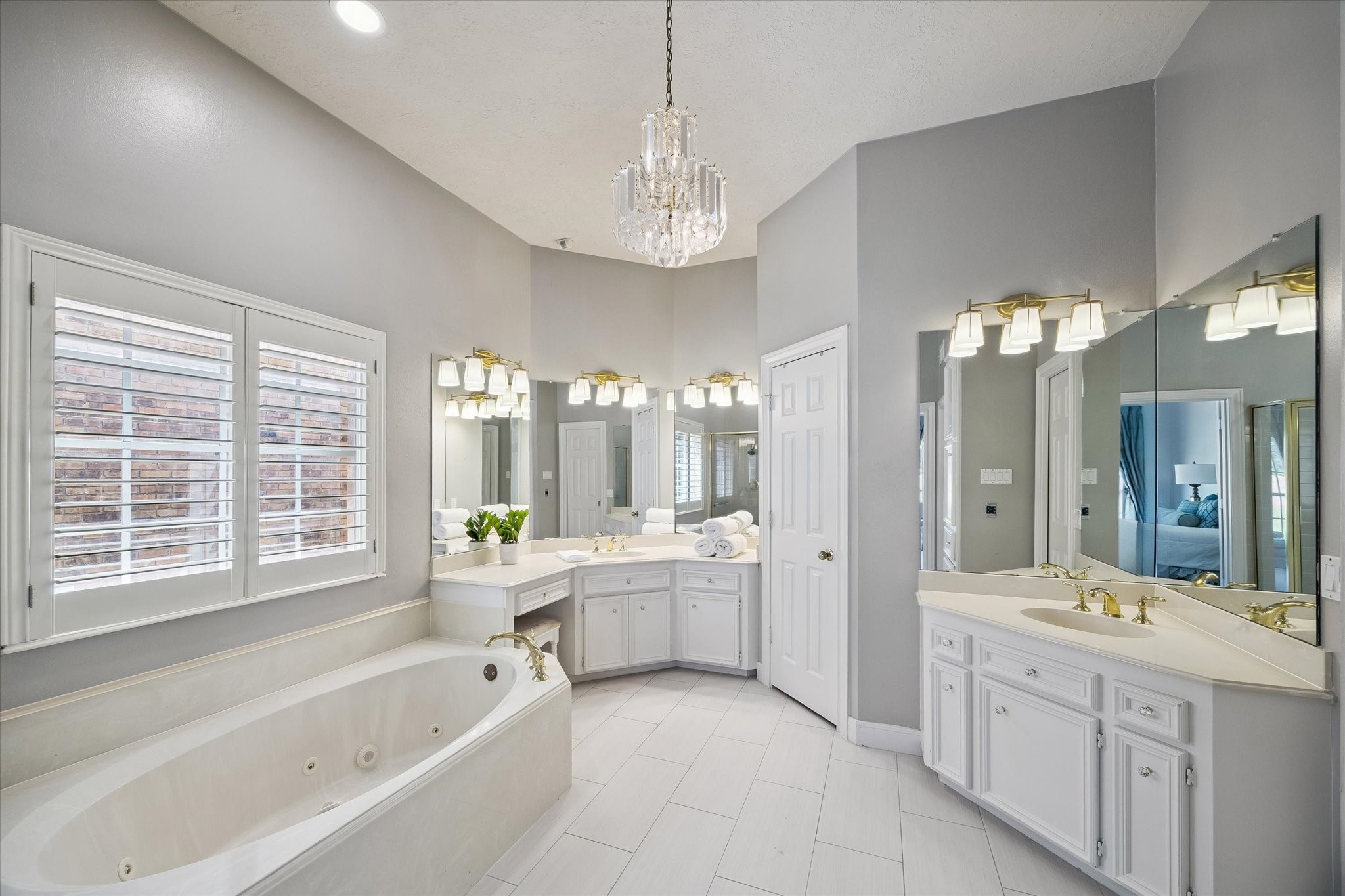 1419 Camelot Place Property Photo 24