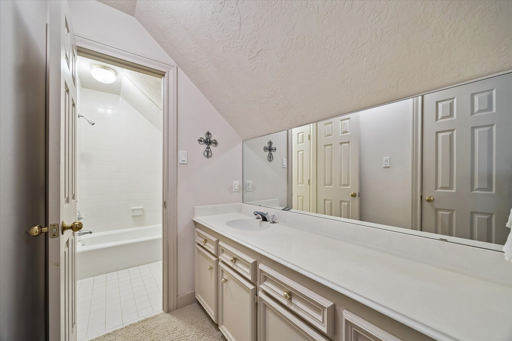 1419 Camelot Place Property Photo 26