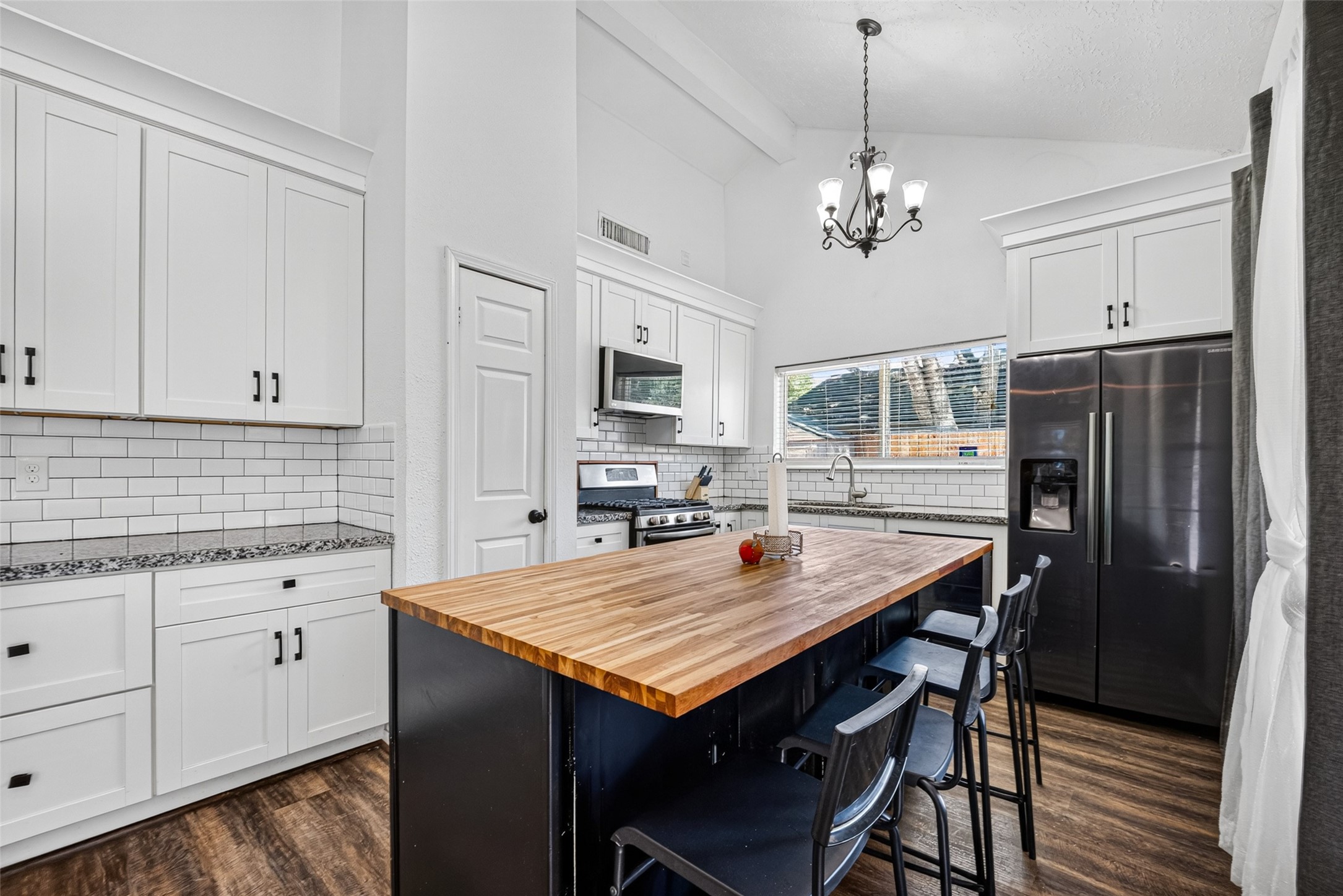 1011 Kensington Drive Property Photo 16