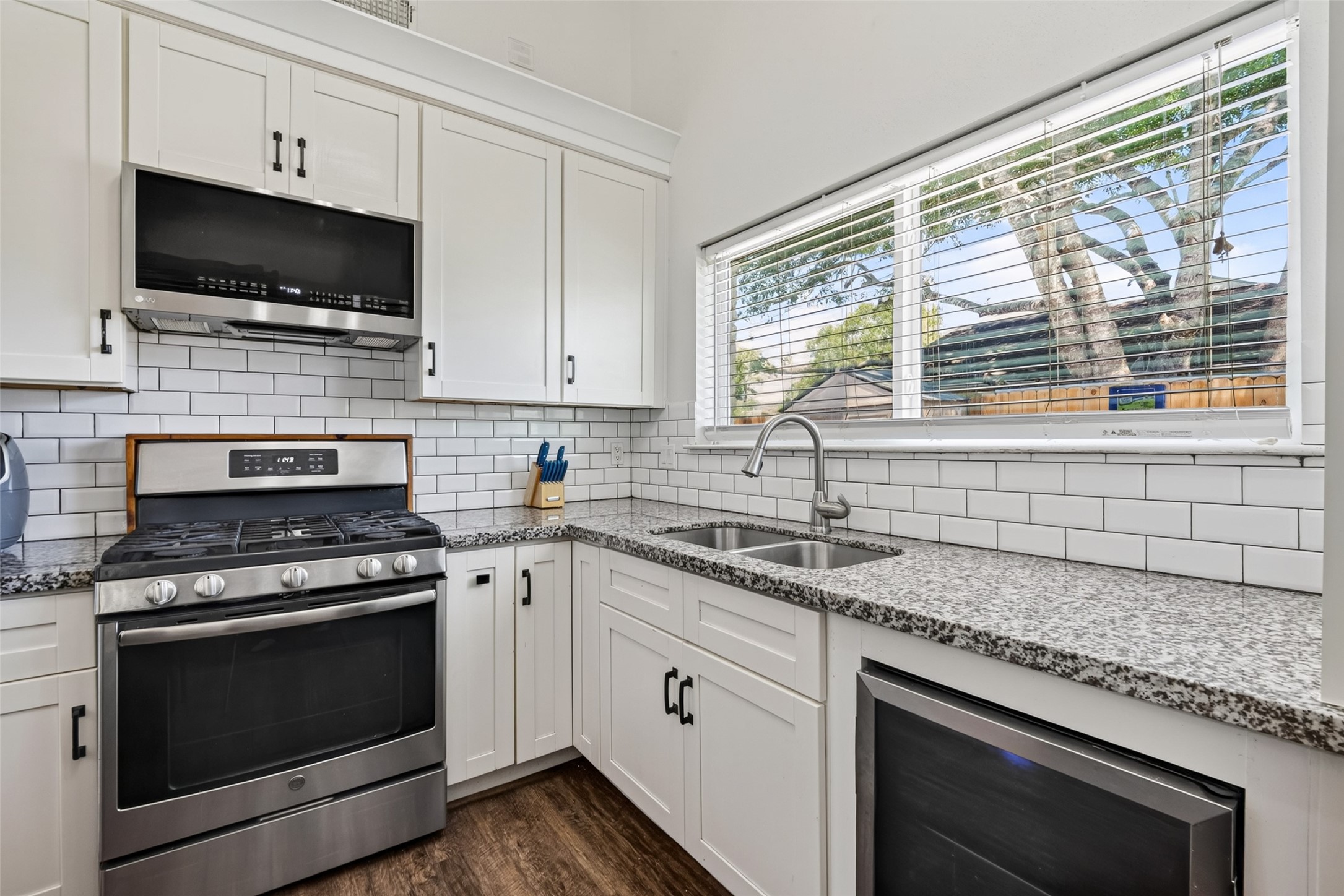 1011 Kensington Drive Property Photo 20