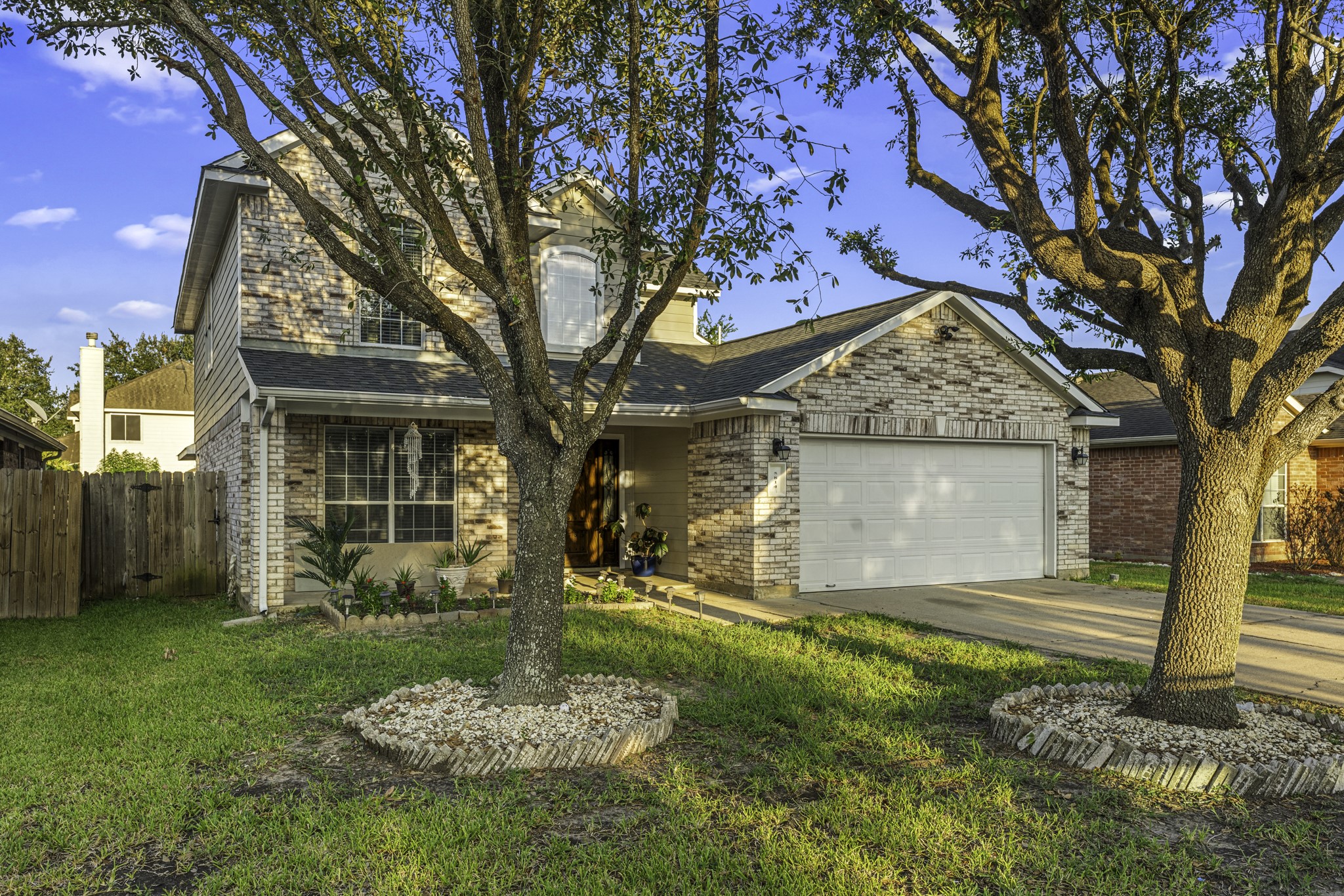 5814 Horse Prairie Drive Property Photo 3