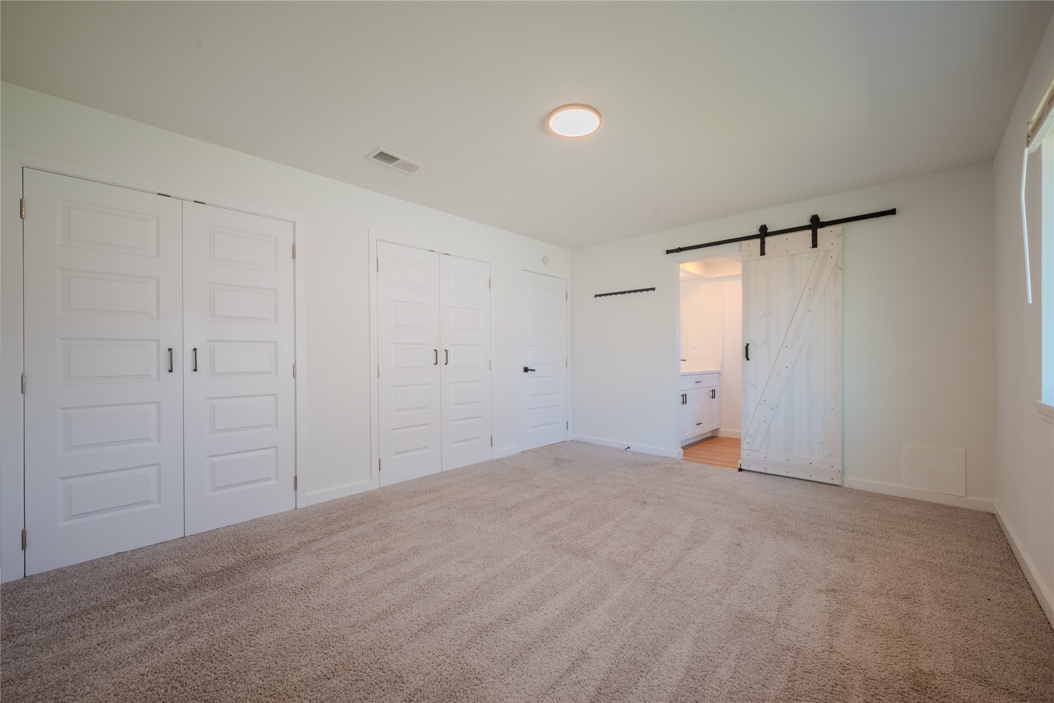 7622 Westbank Avenue Property Photo 24