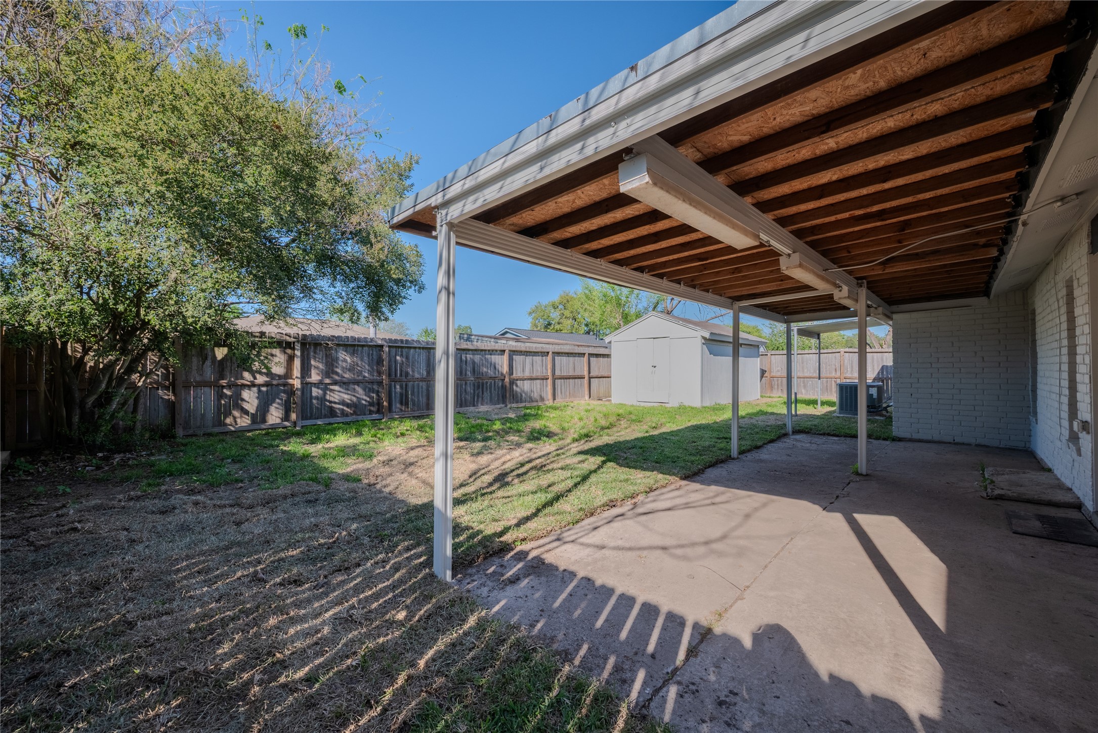 7622 Westbank Avenue Property Photo 27