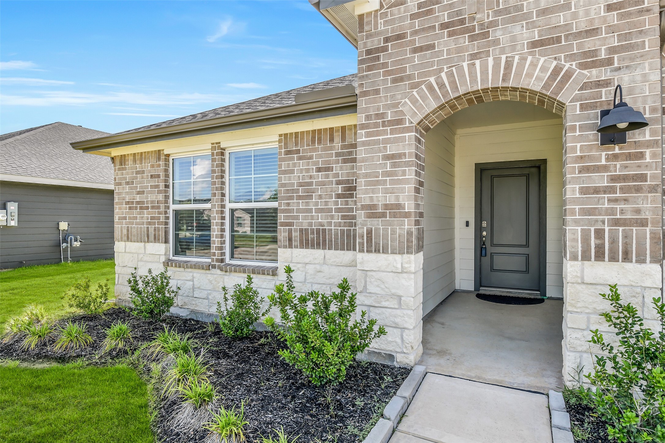 1004 Great Barracuda Lane Property Photo 3