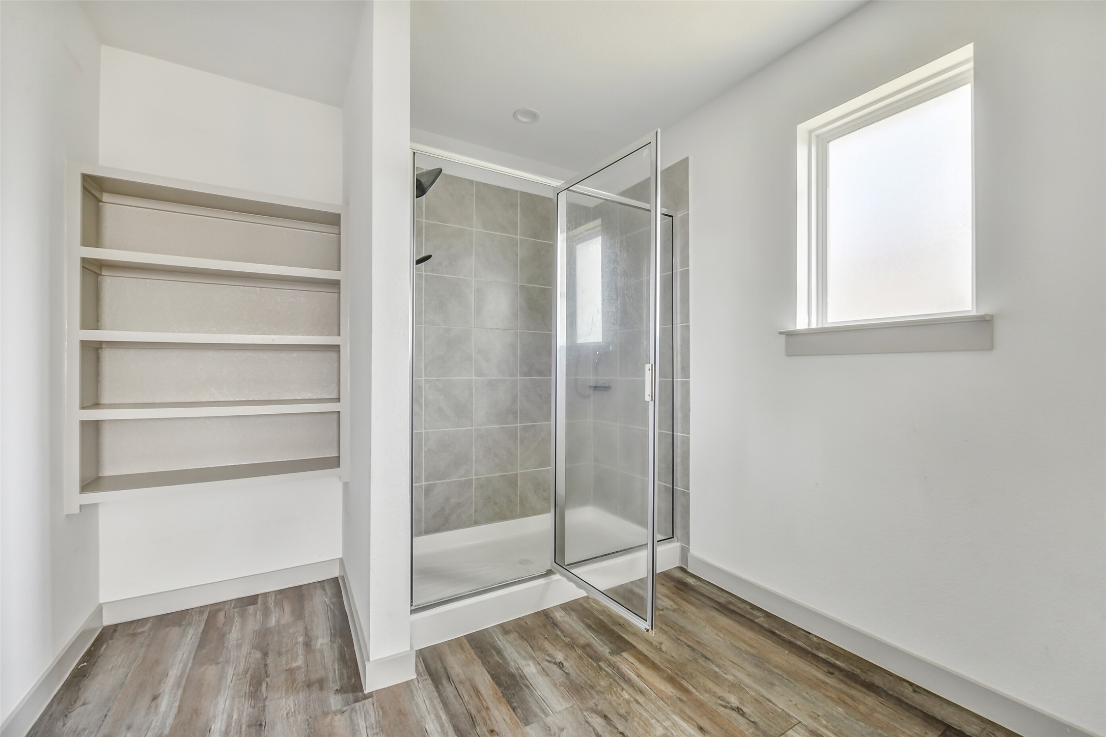 1004 Great Barracuda Lane Property Photo 18