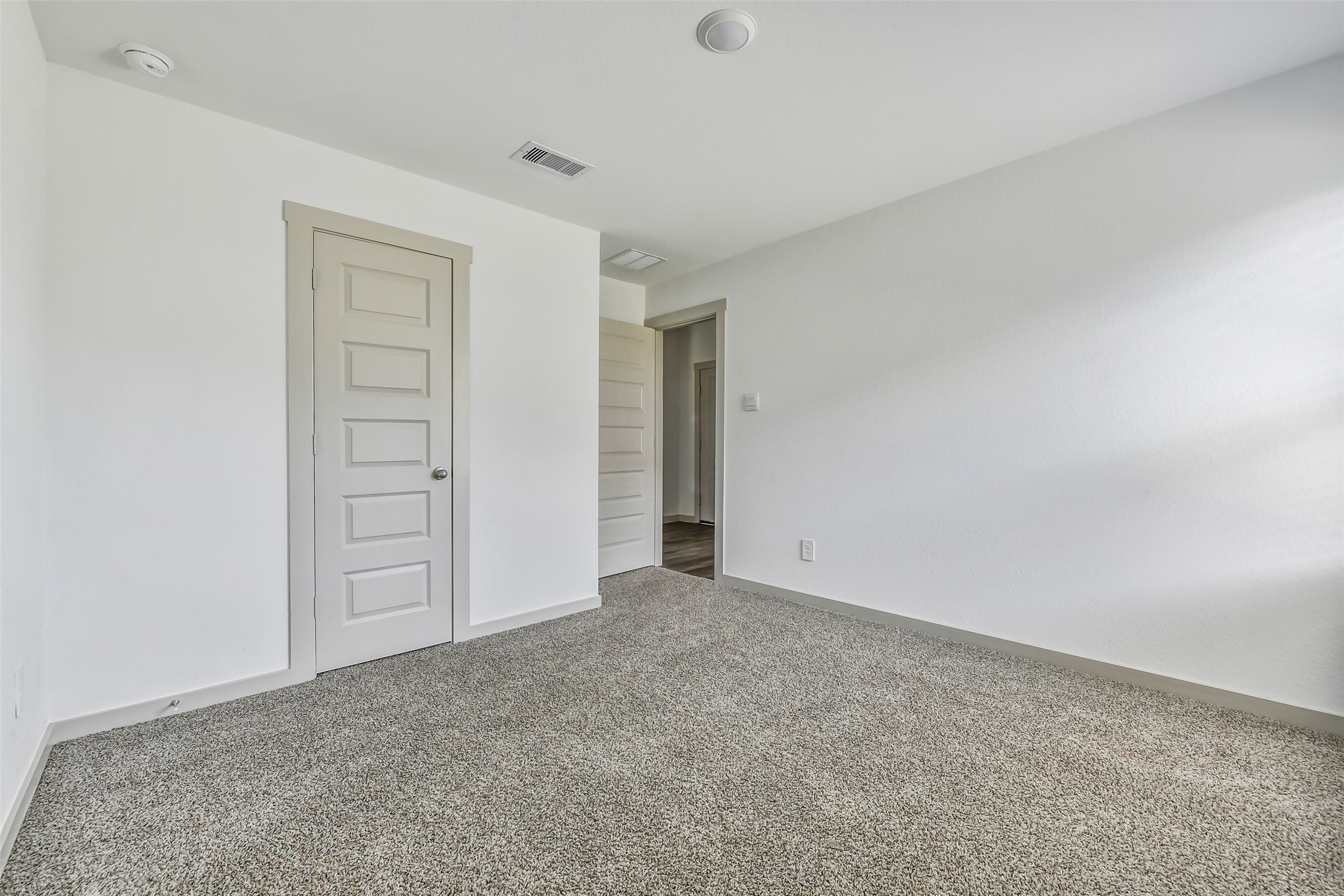 1004 Great Barracuda Lane Property Photo 23
