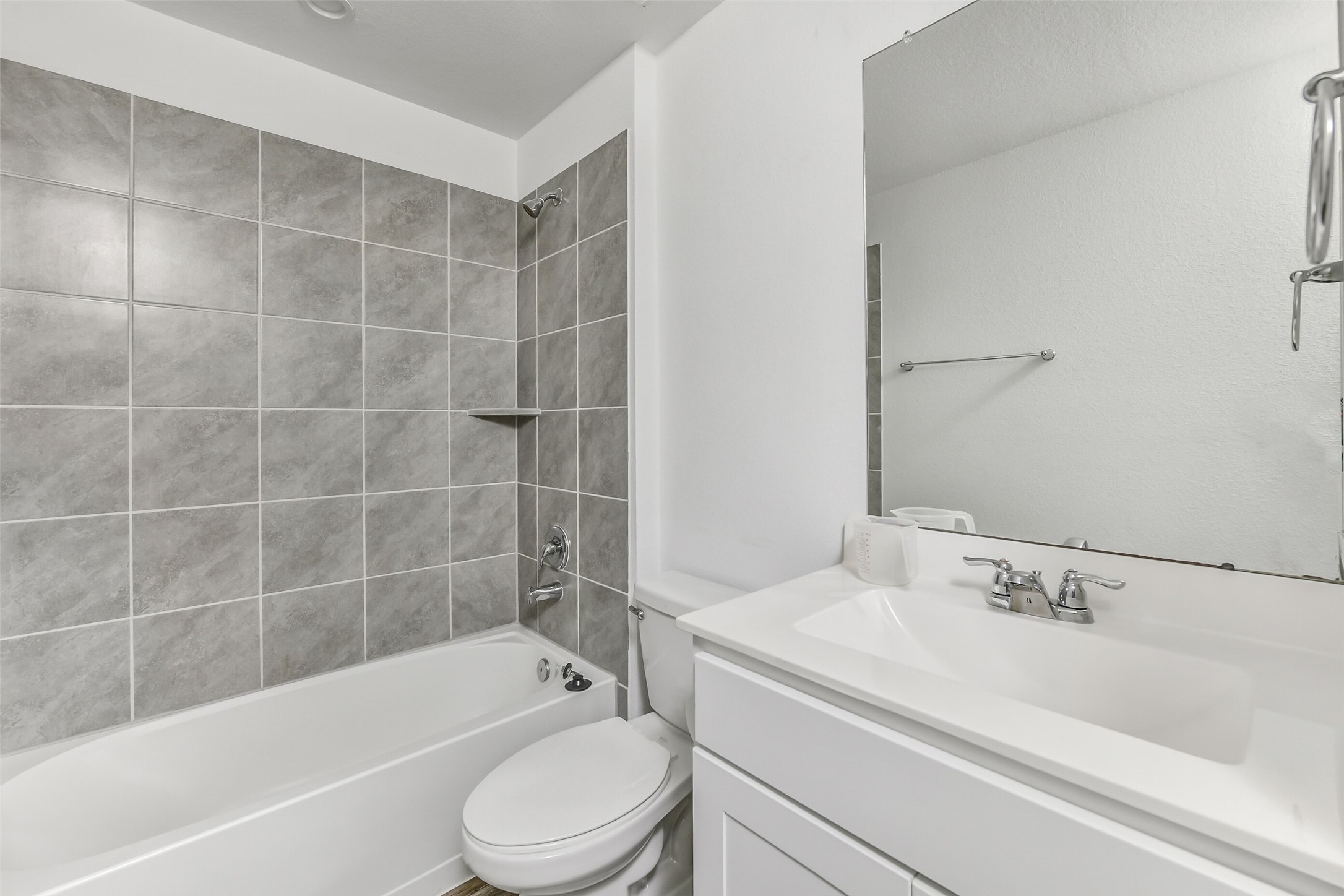 1004 Great Barracuda Lane Property Photo 24