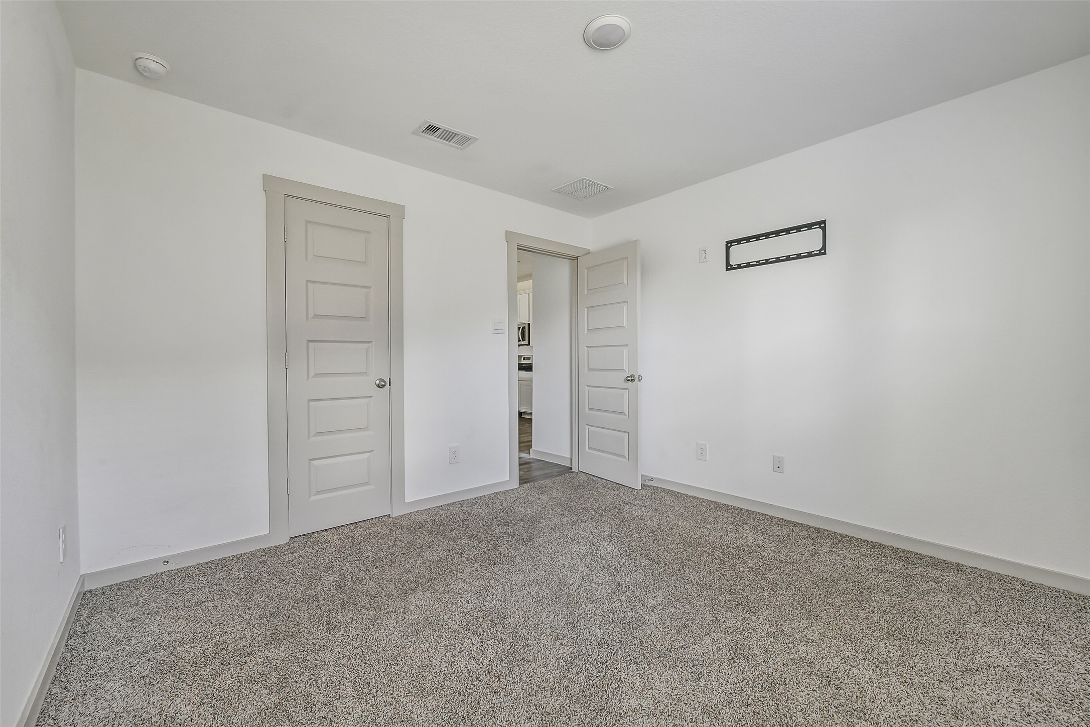 1004 Great Barracuda Lane Property Photo 26