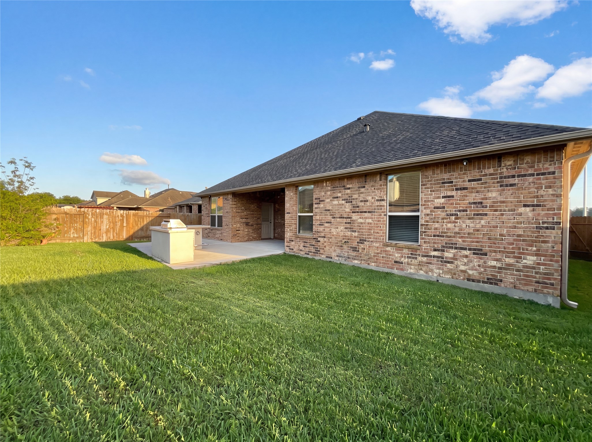 21205 Timber Bluff Lane Property Photo 5