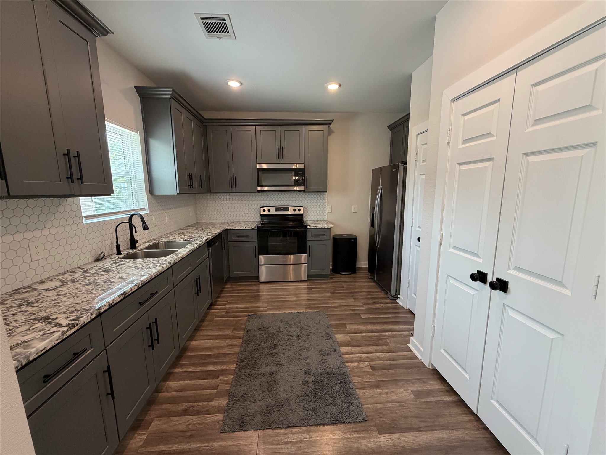 8049 Ritz Street B Property Photo 2