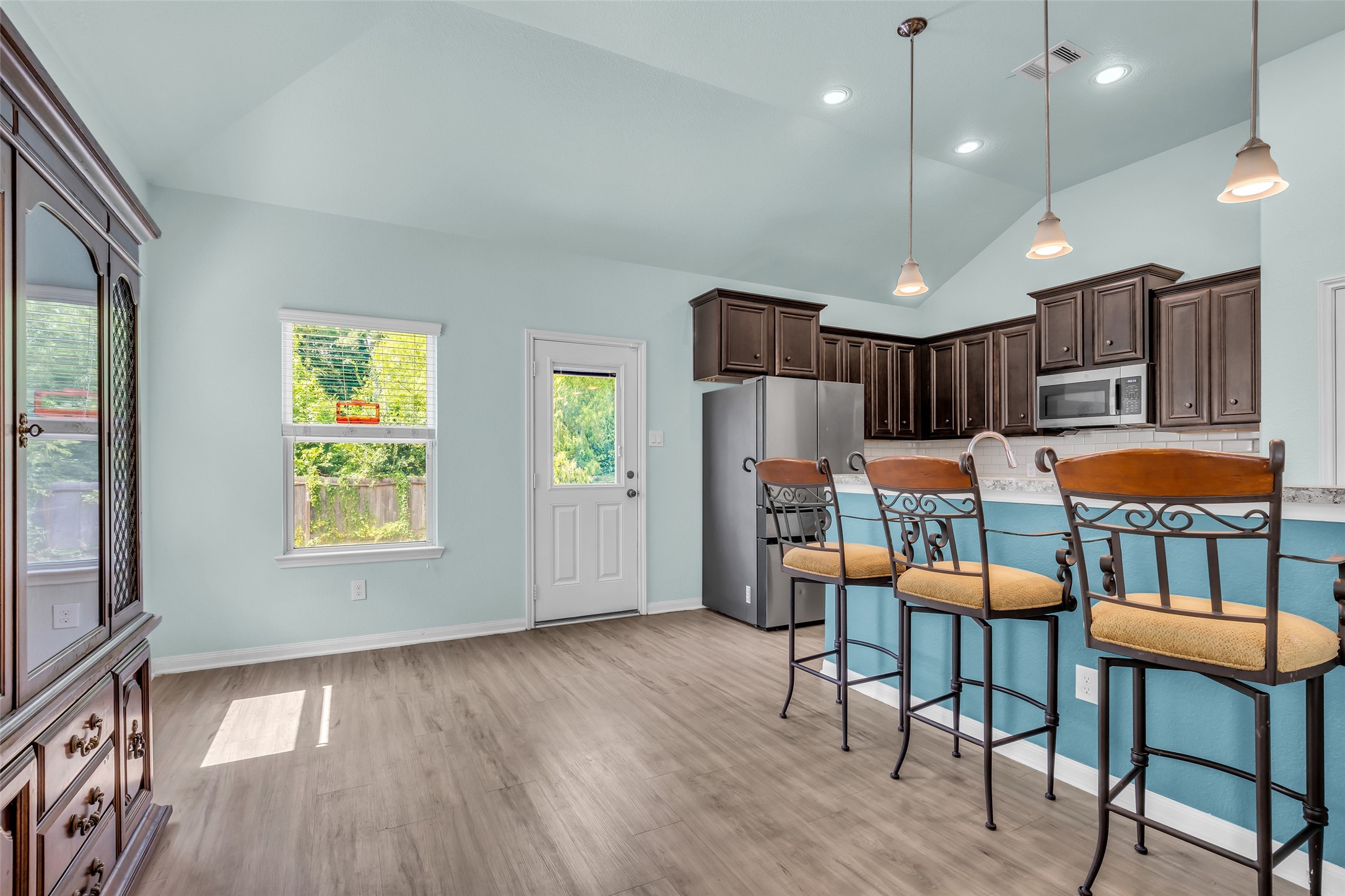 15031 Meadow Glen N Property Photo 16