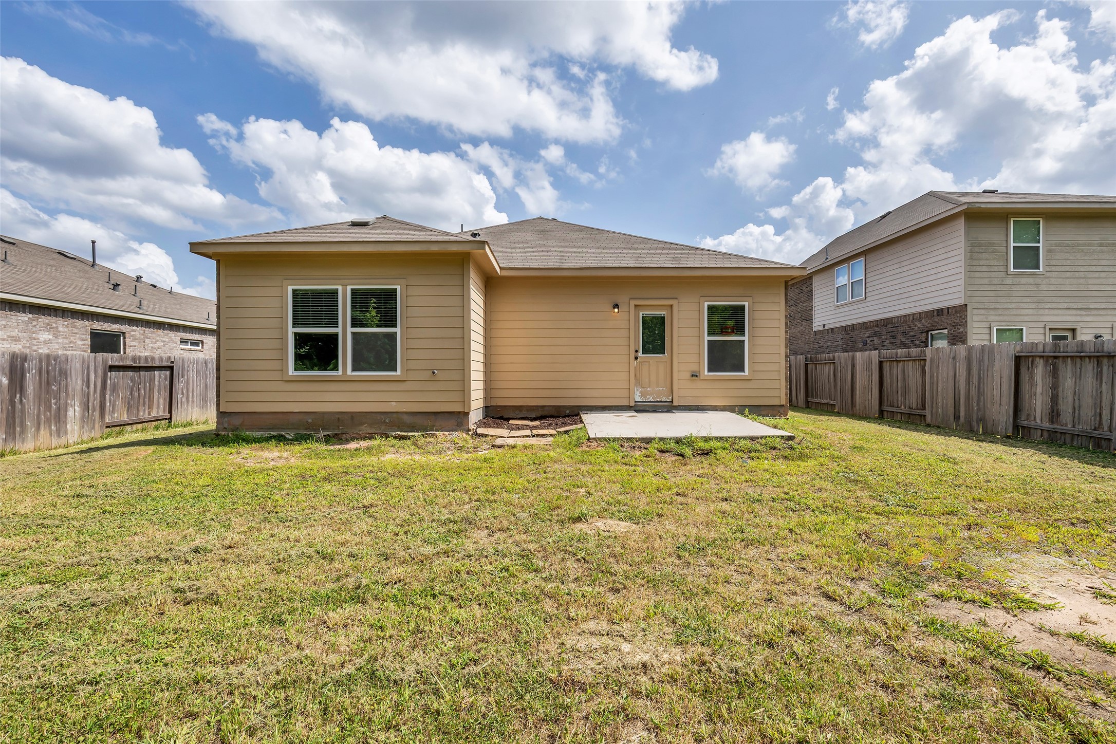 15031 Meadow Glen N Property Photo 24
